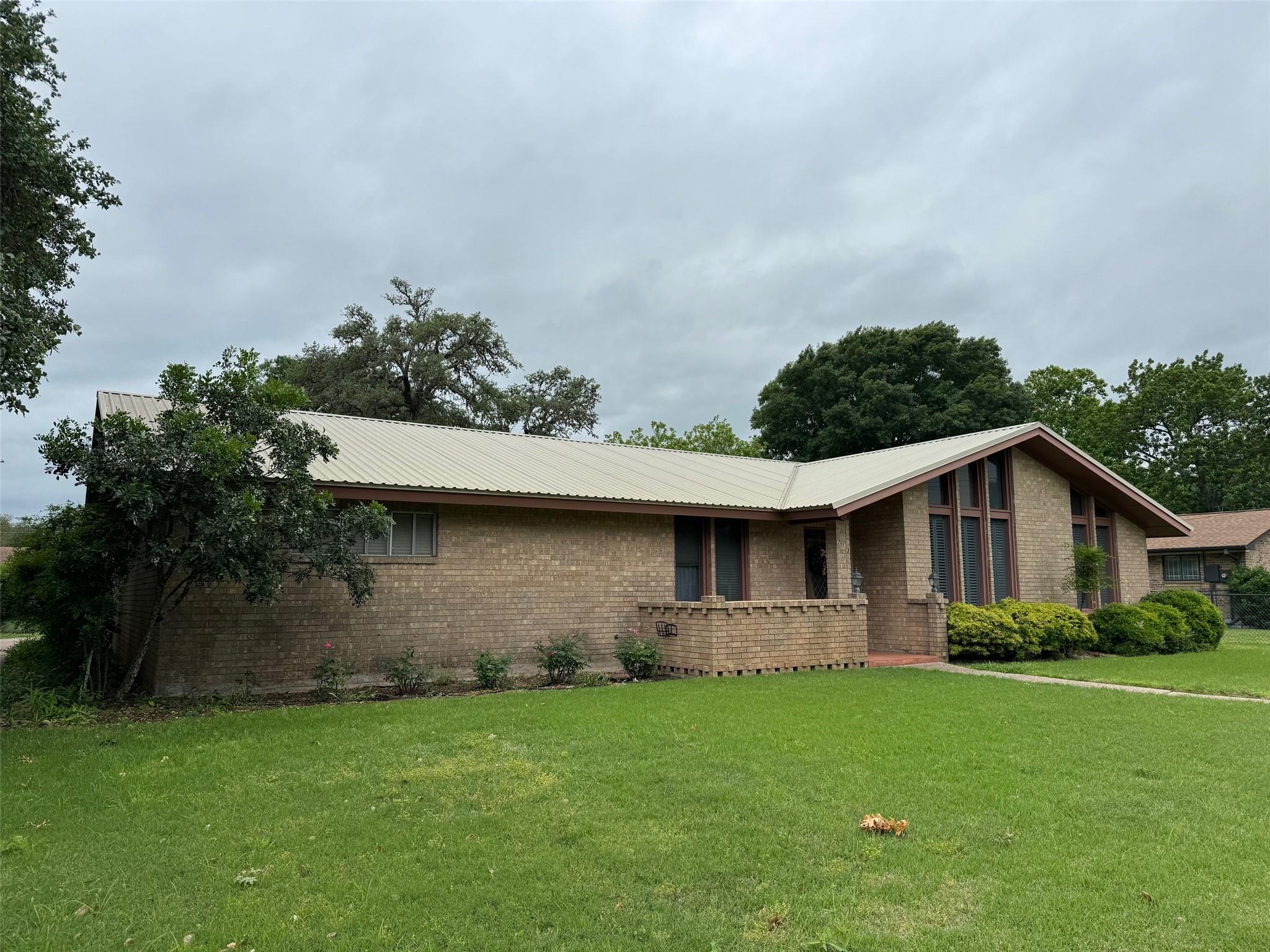 Single Family Residence