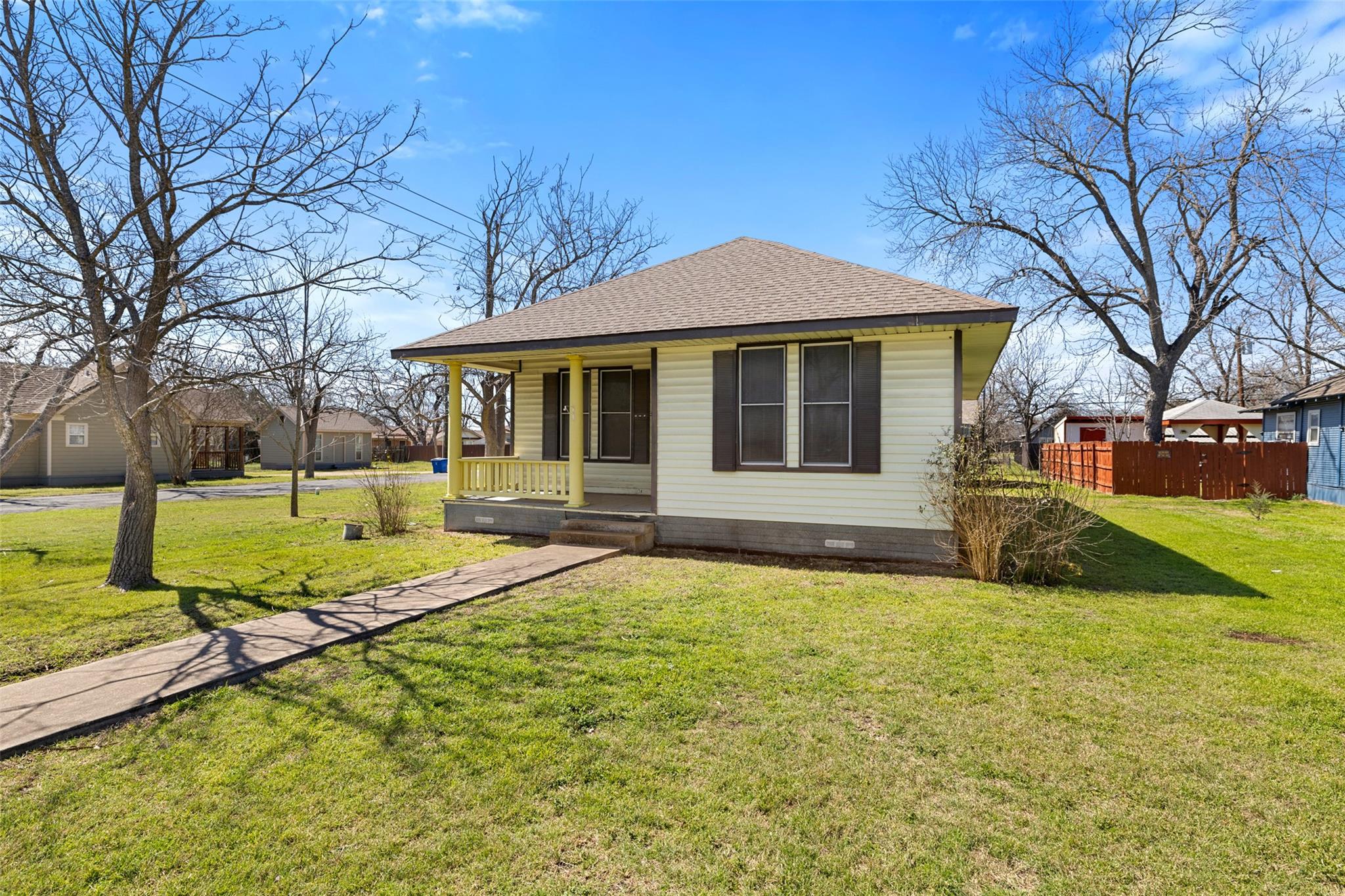 Single Family Residence