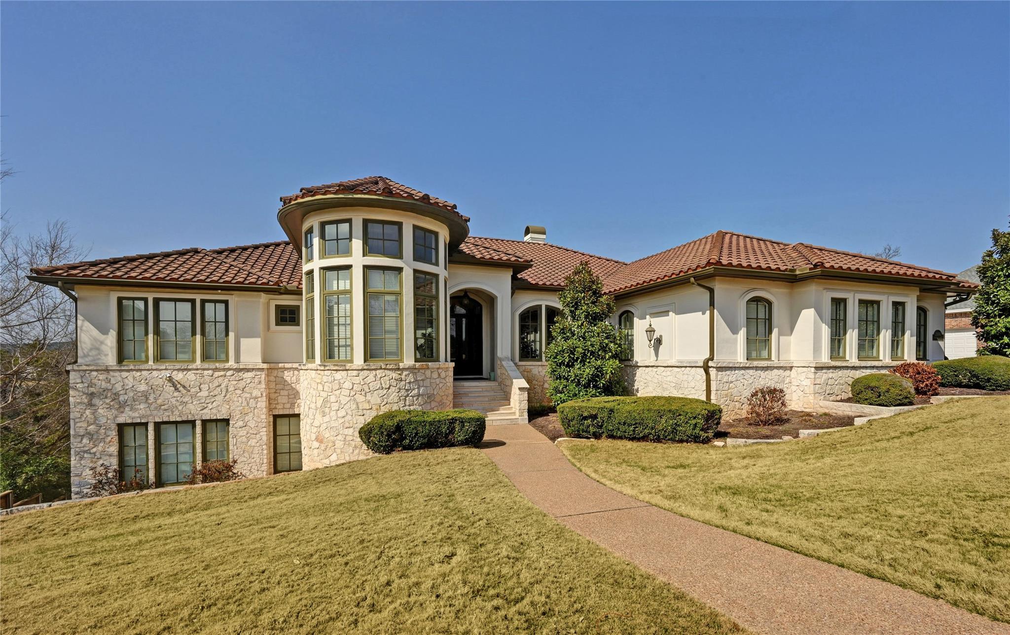 Single Family Residence