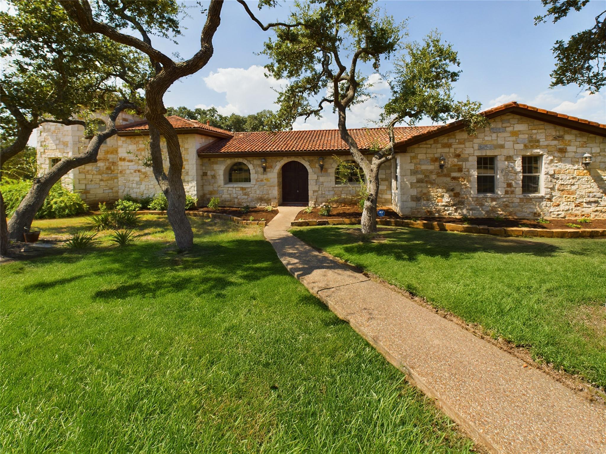 Single Family Residence
