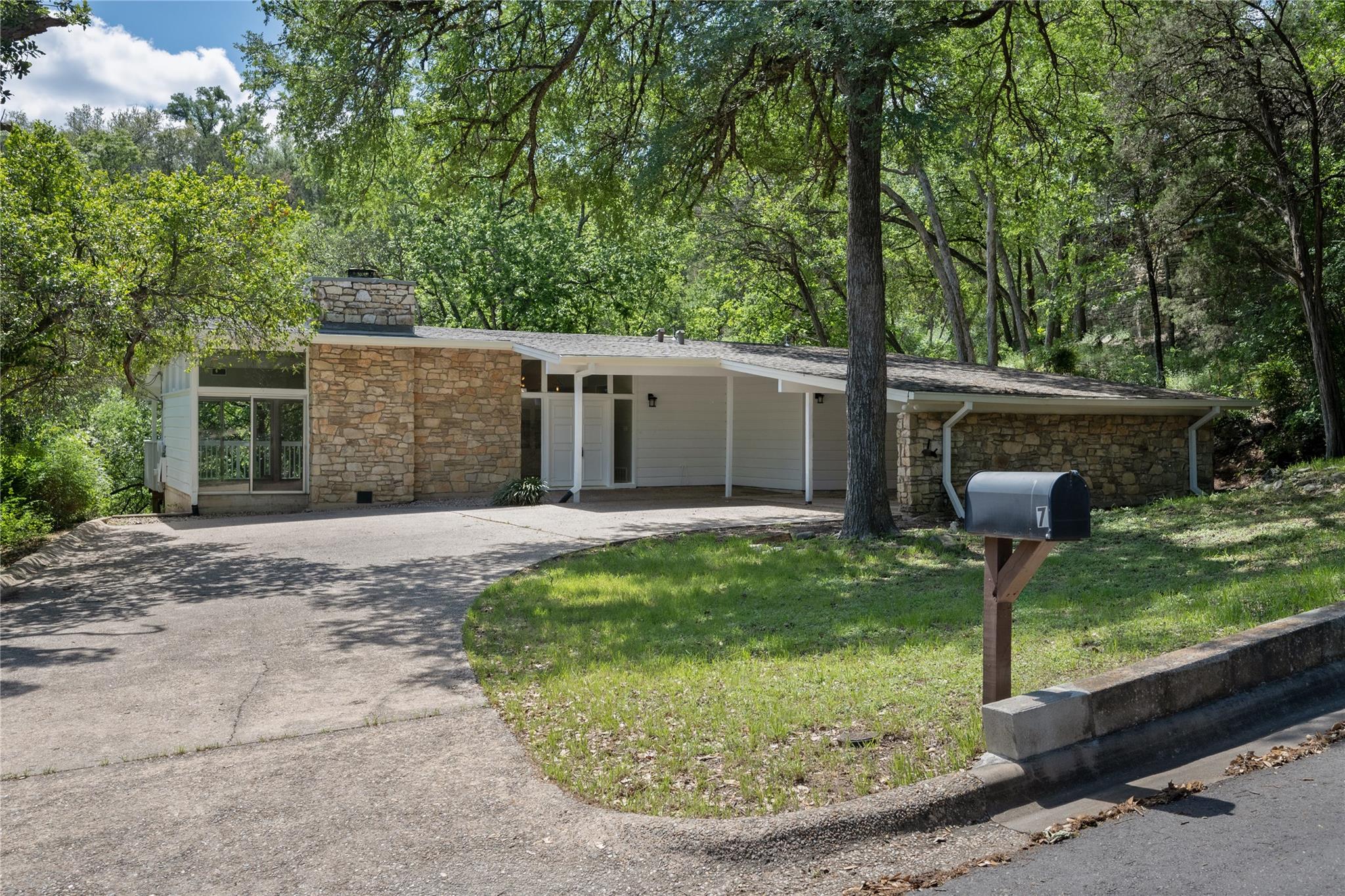 Single Family Residence