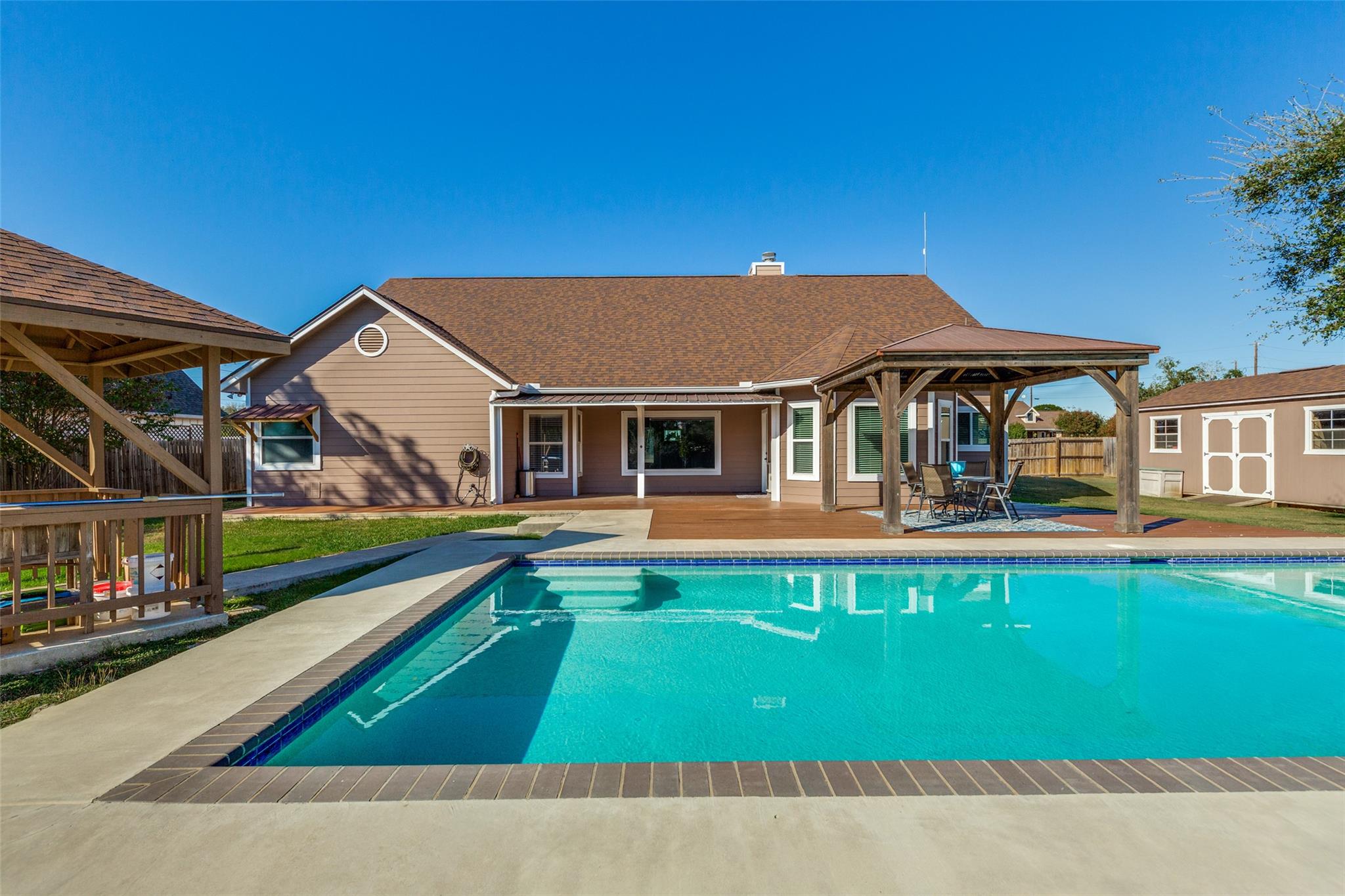 Single Family Residence