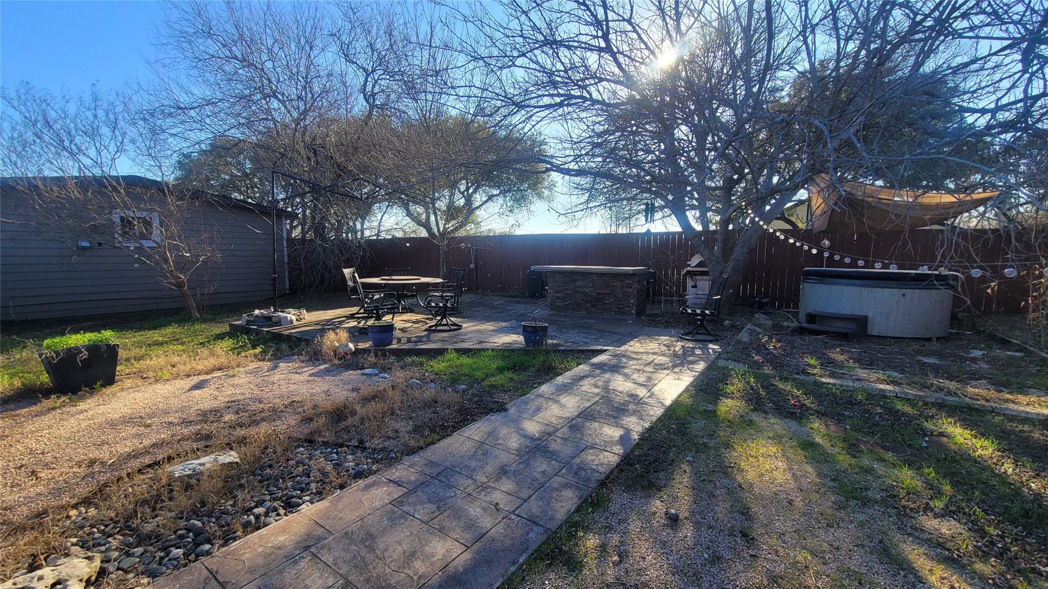 Photo 16