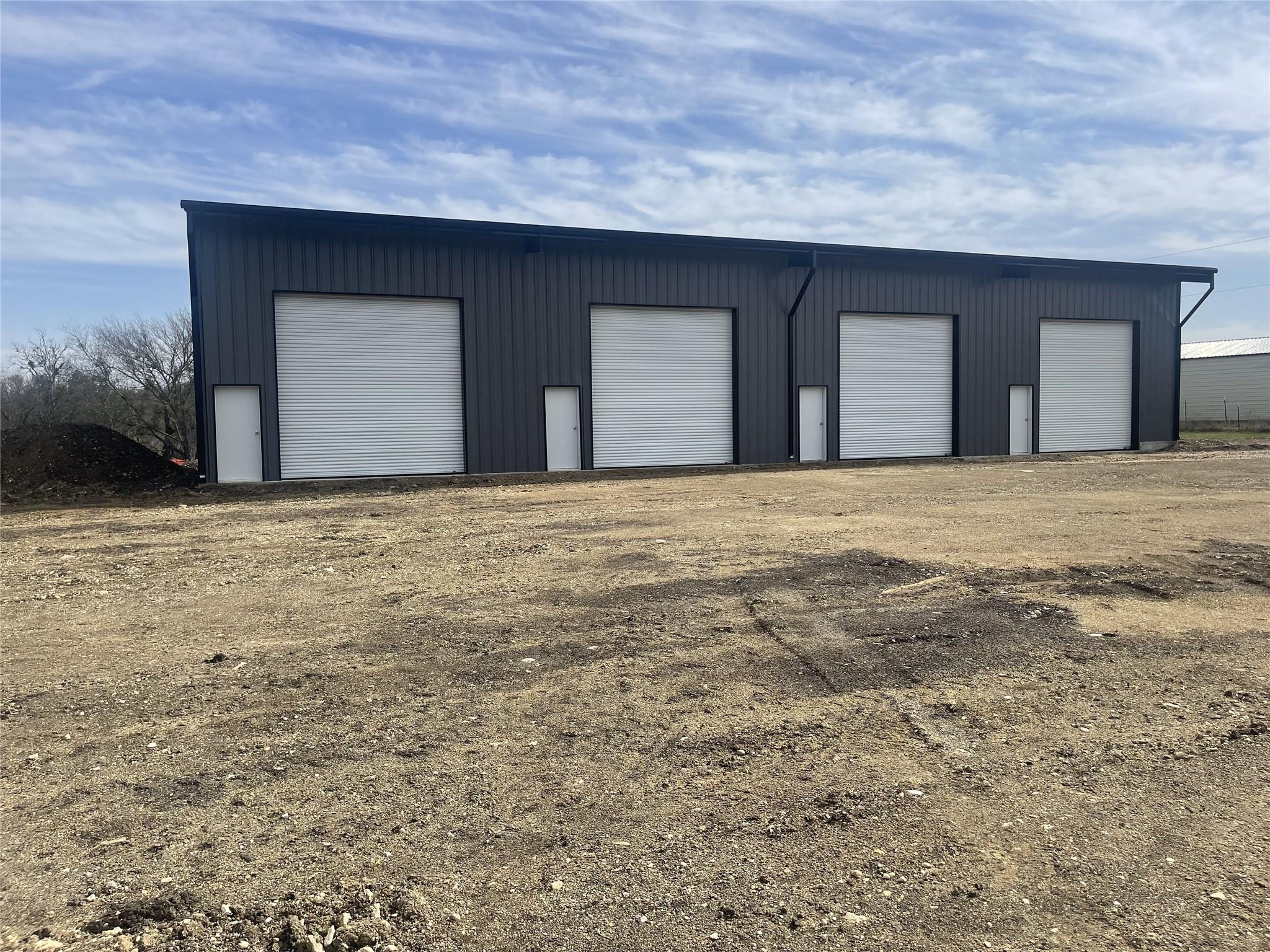16697 Interstate 35