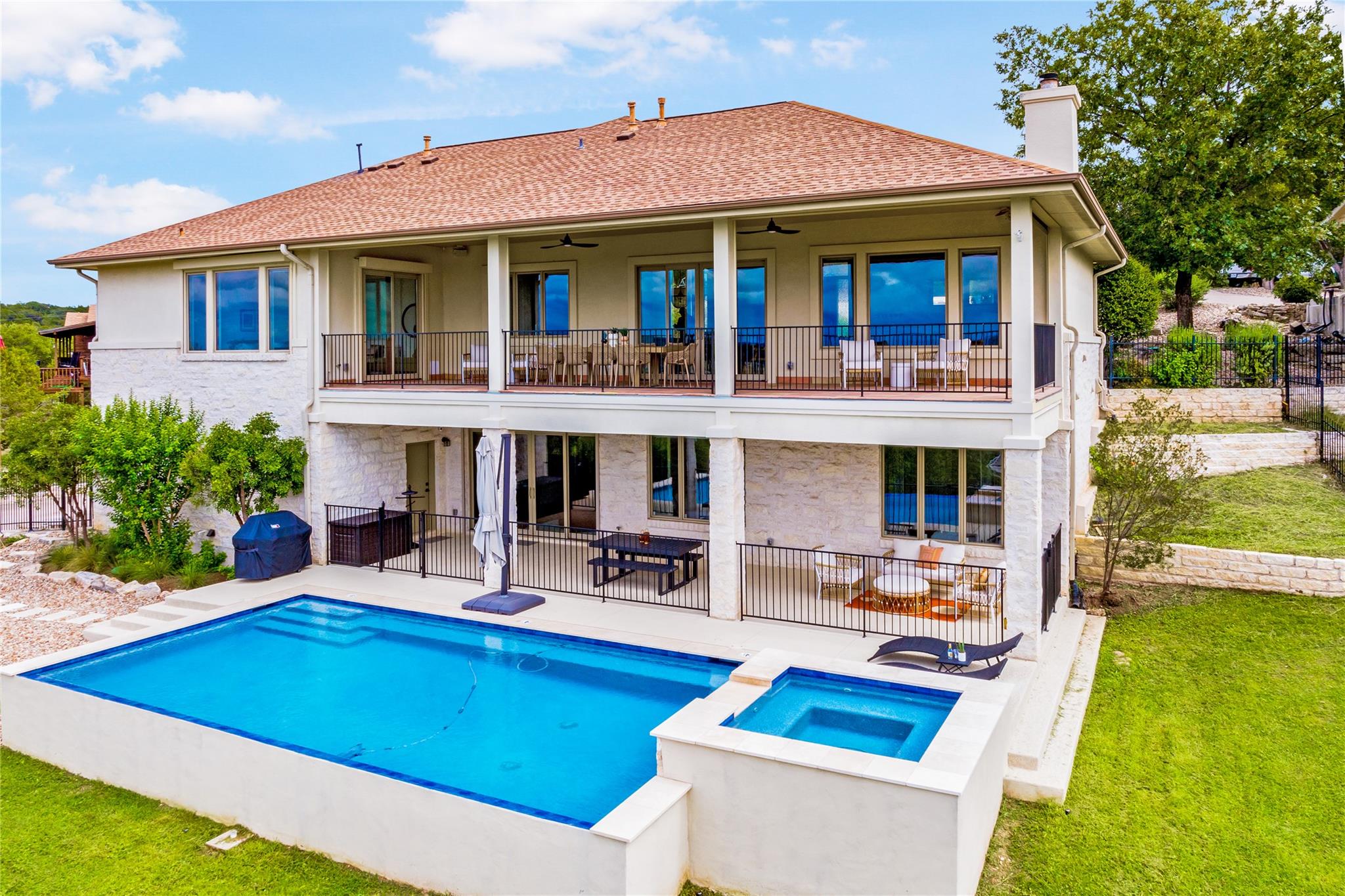 Single Family Residence