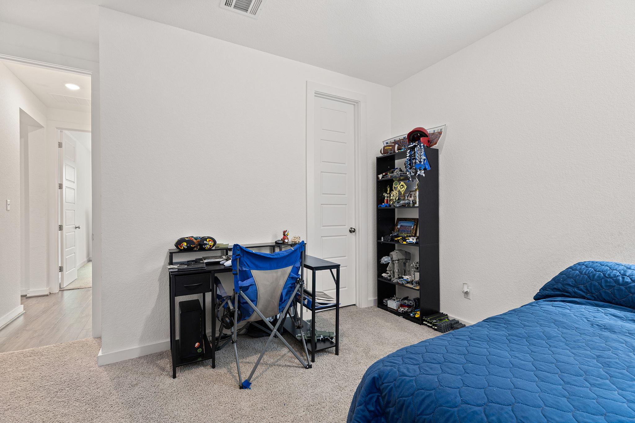 Photo 33