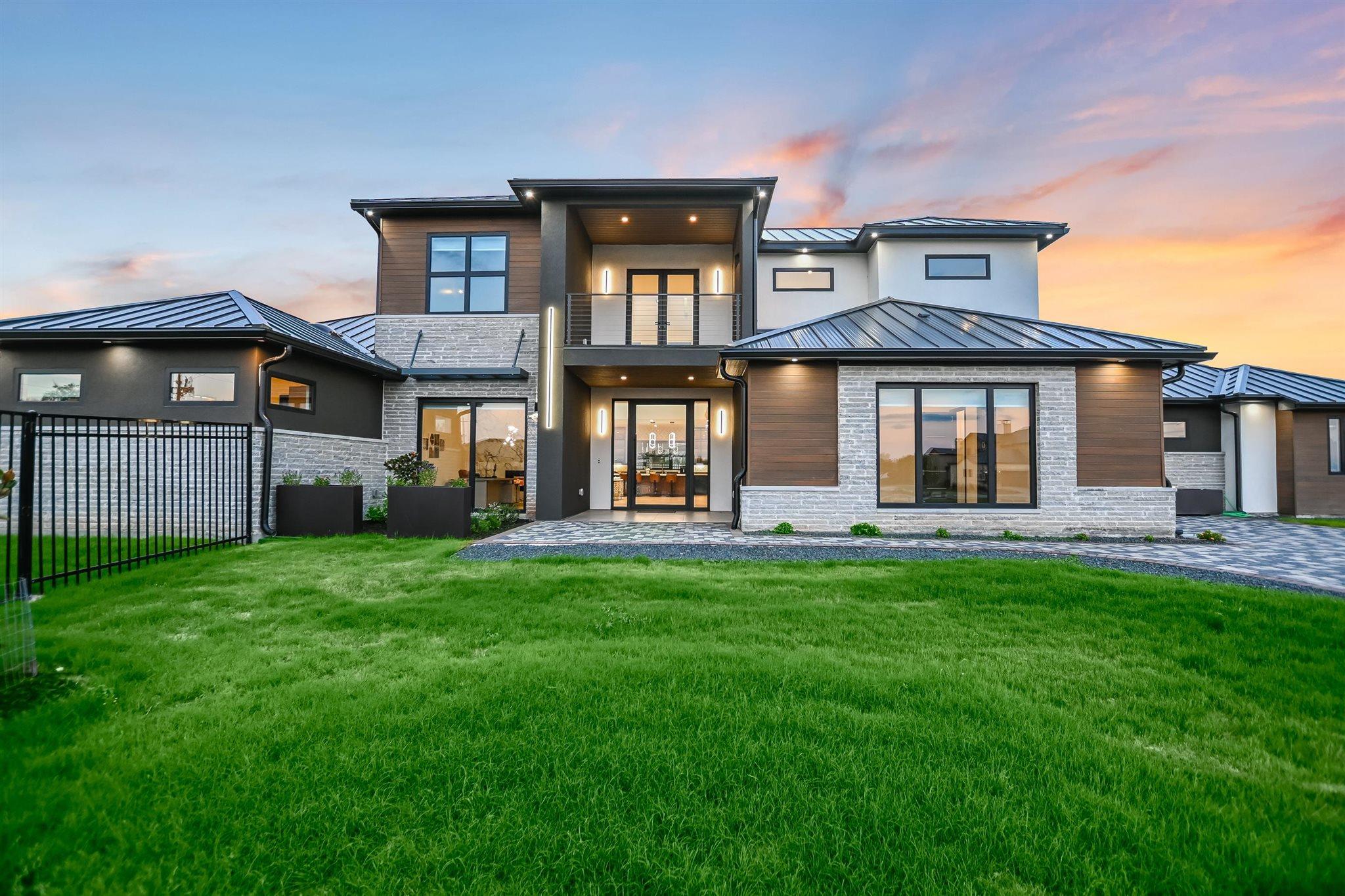 Single Family Residence