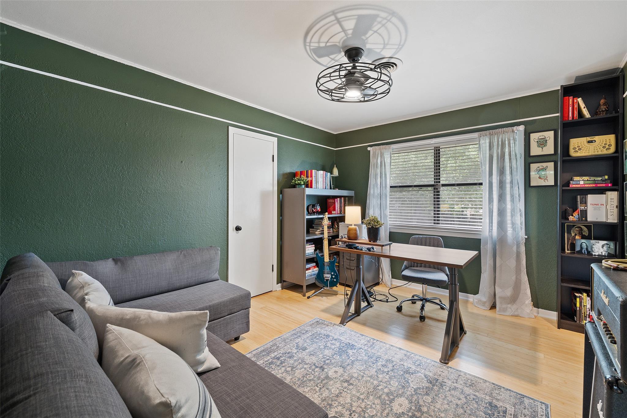 Photo 24