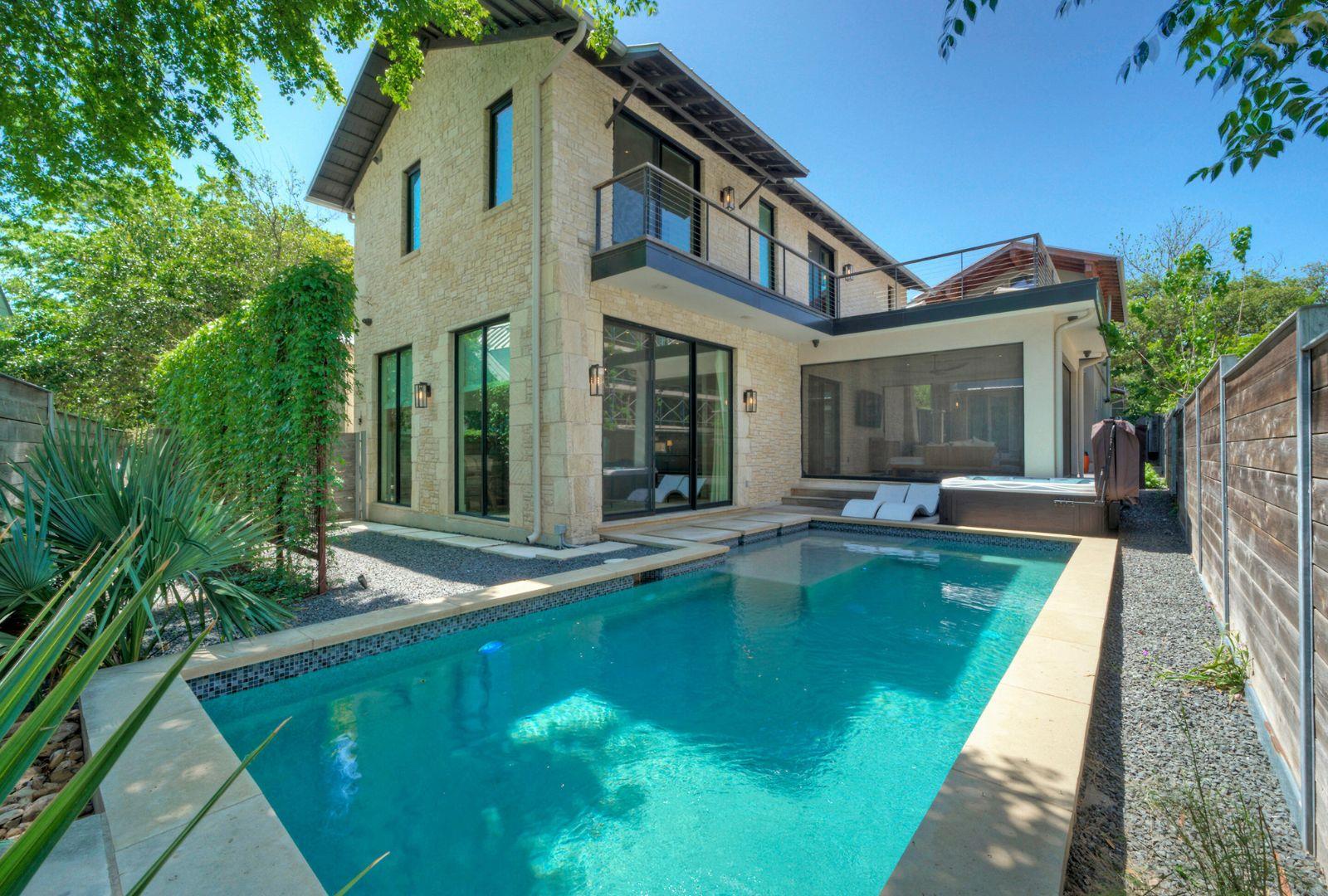 Single Family Residence