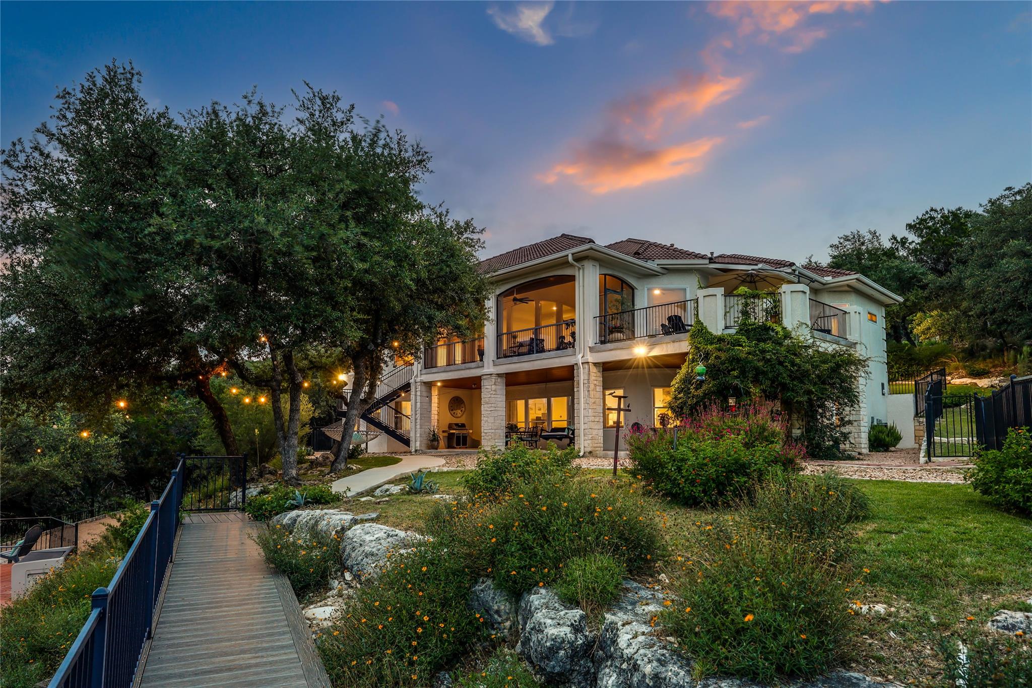 Single Family Residence