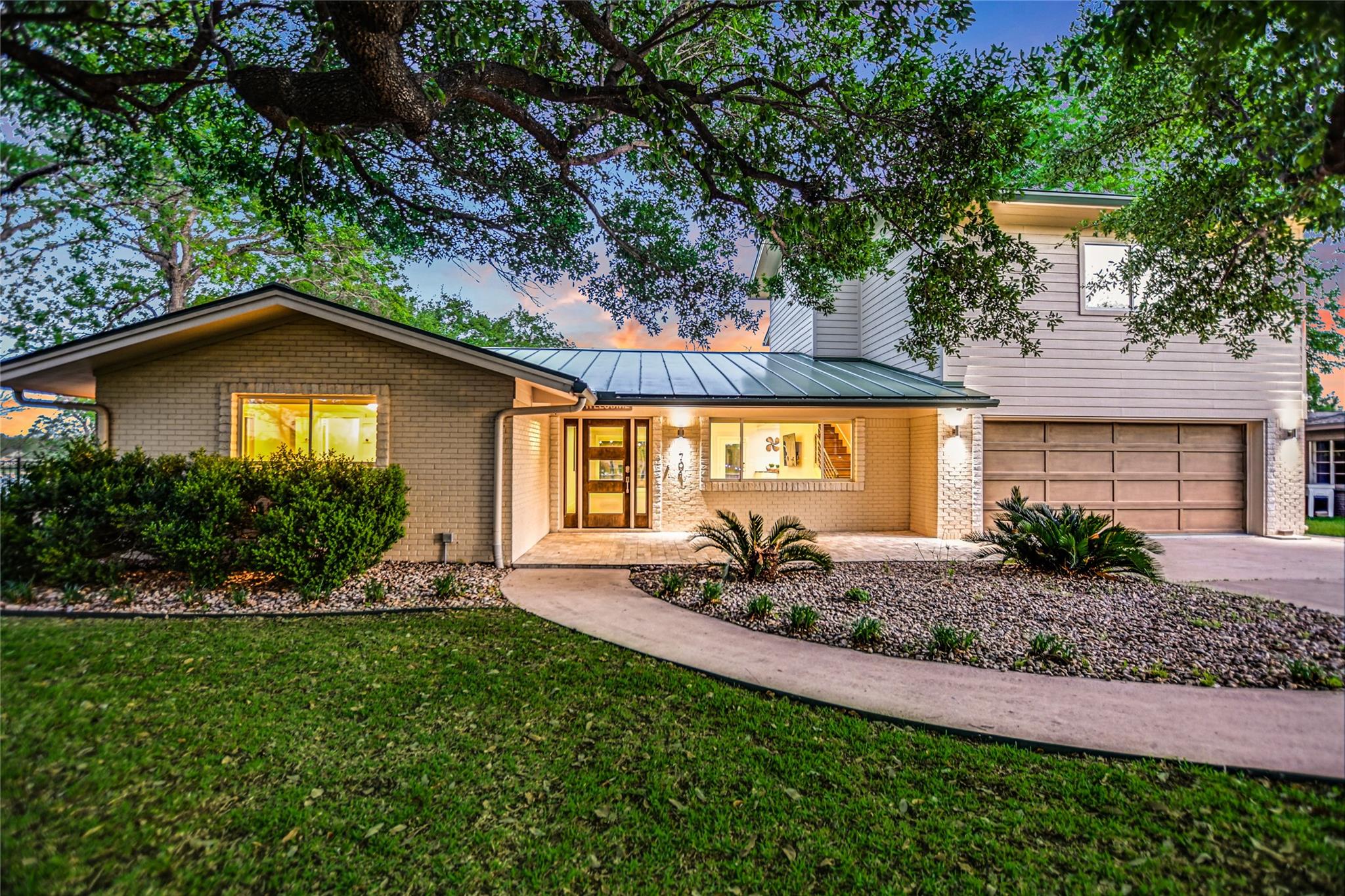 Single Family Residence