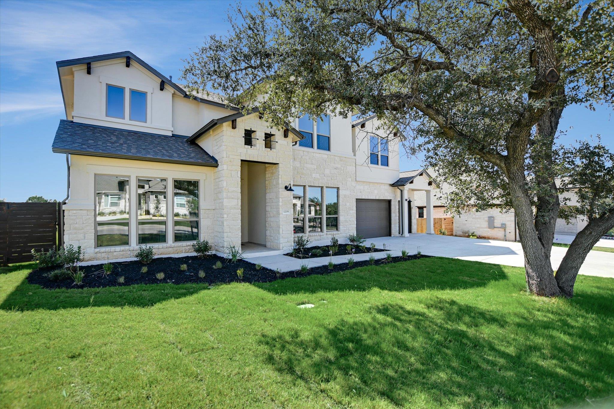Single Family Residence