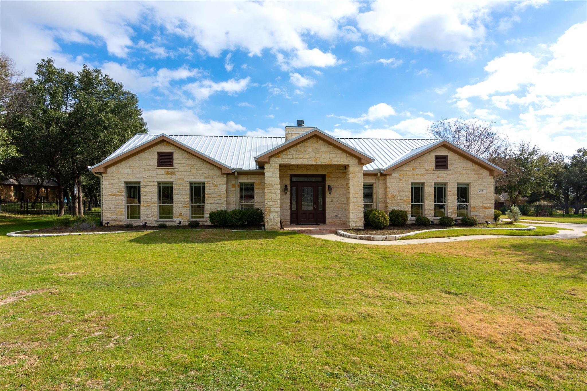 Single Family Residence