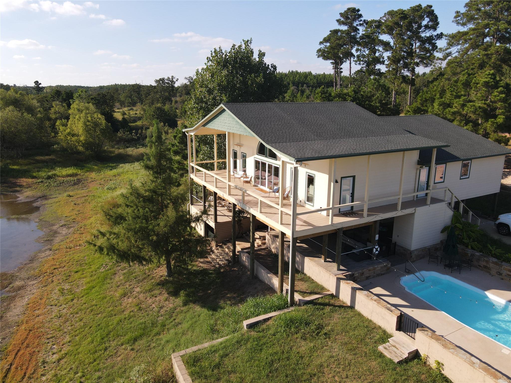 Single Family Residence