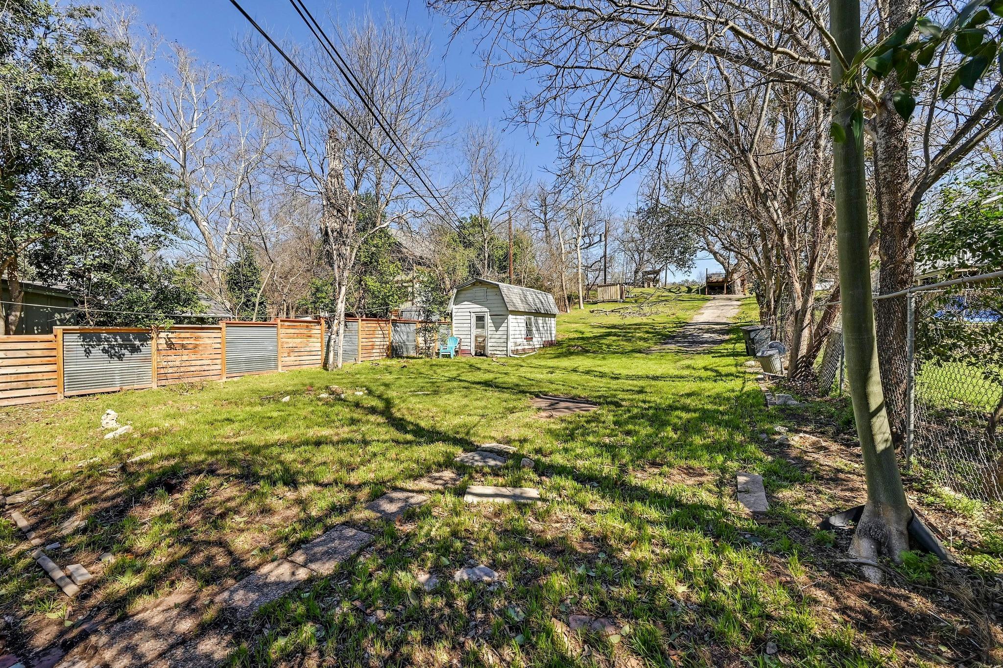 Photo 17