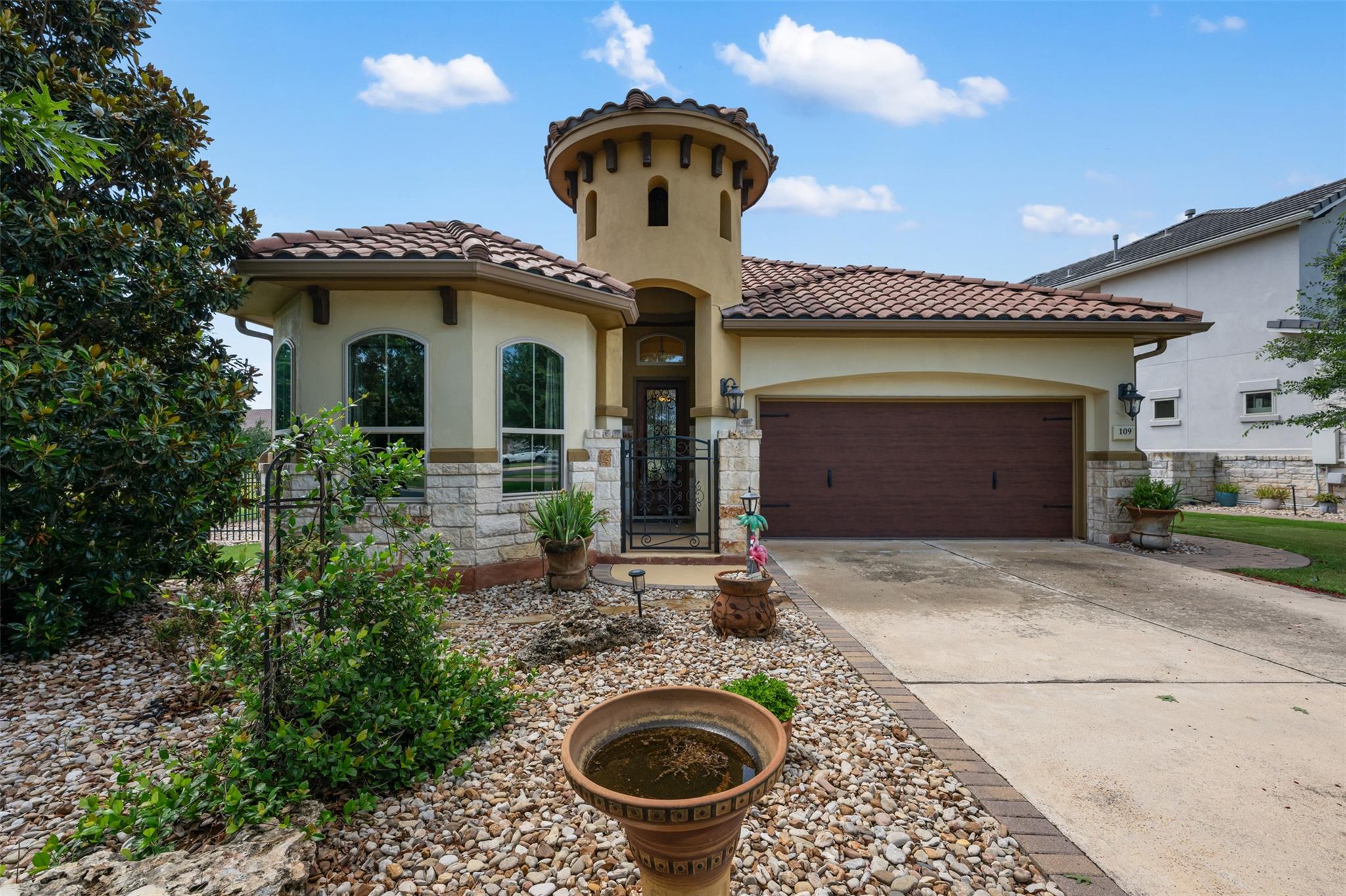Single Family Residence