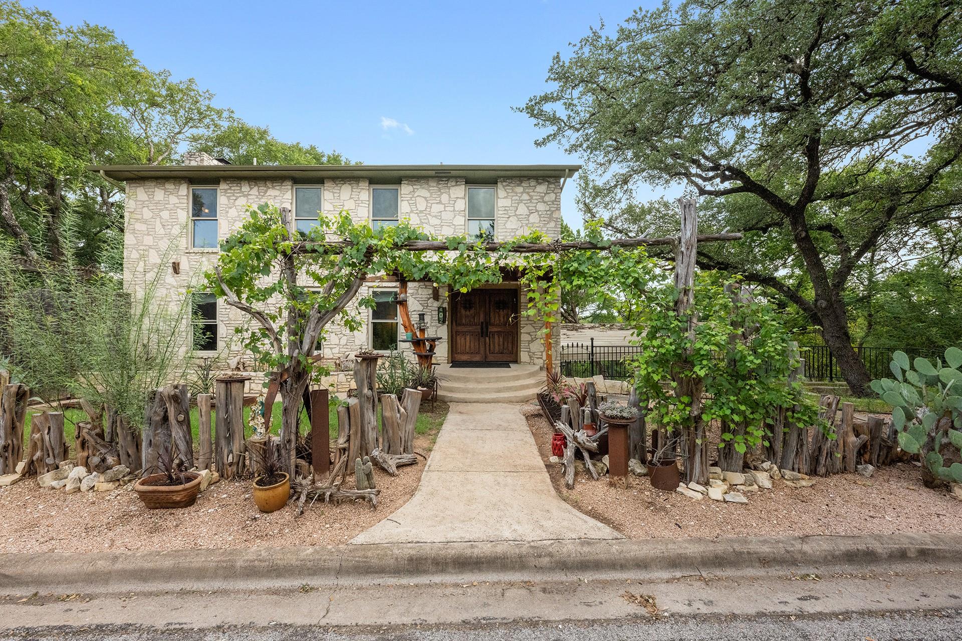 Single Family Residence