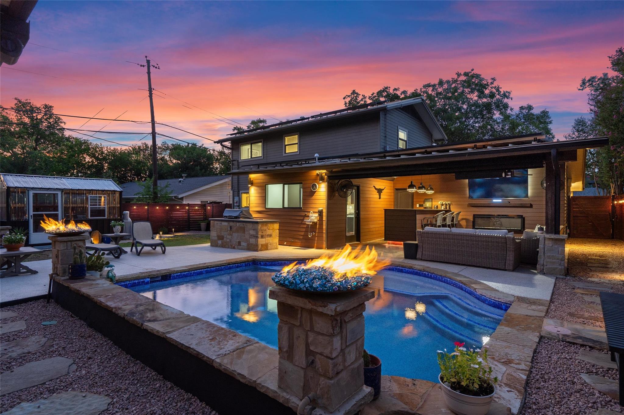 Single Family Residence