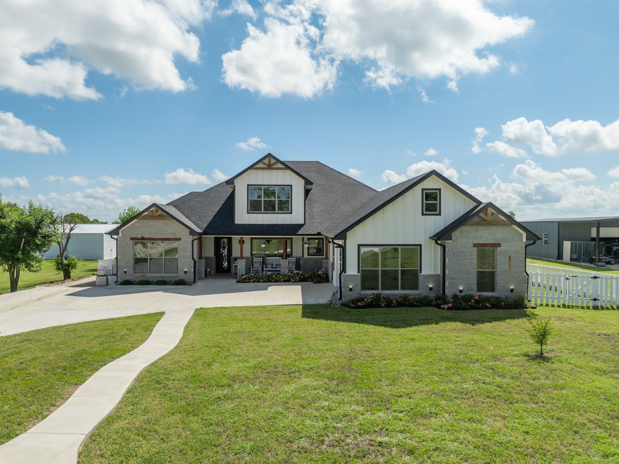 Single Family Residence