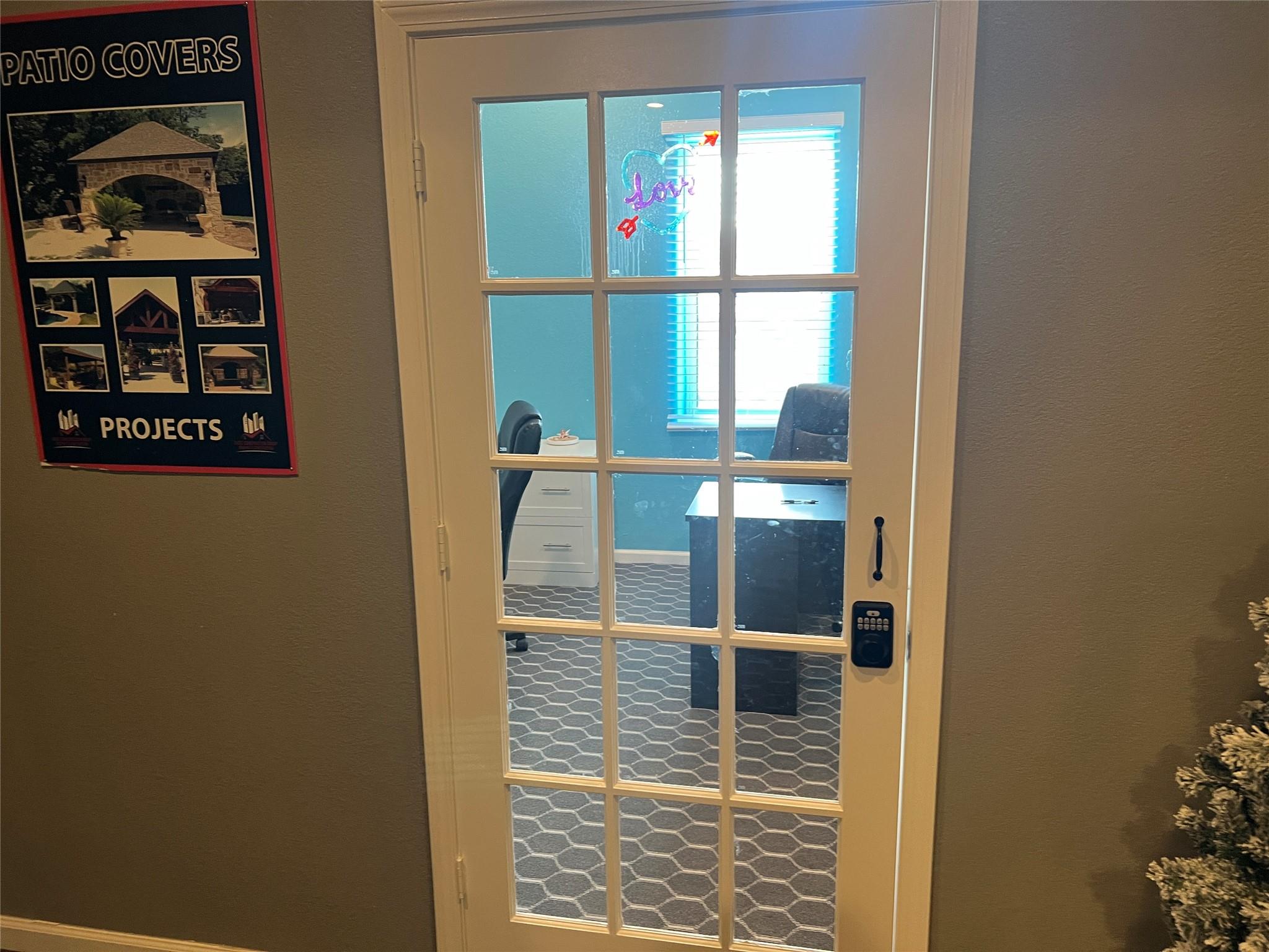 Photo 18