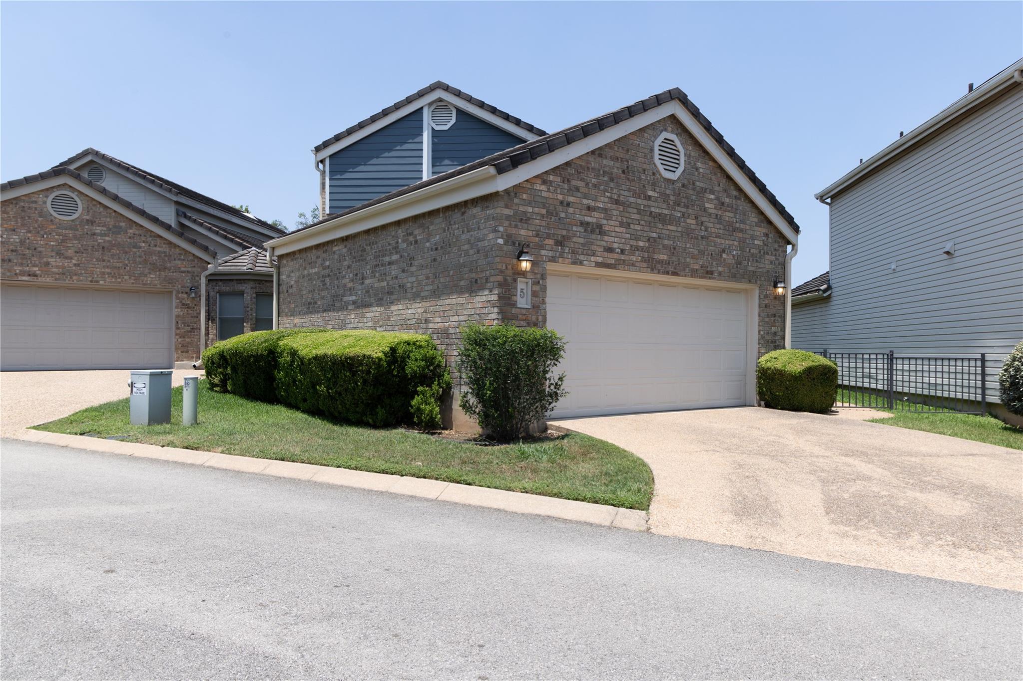 Single Family Residence