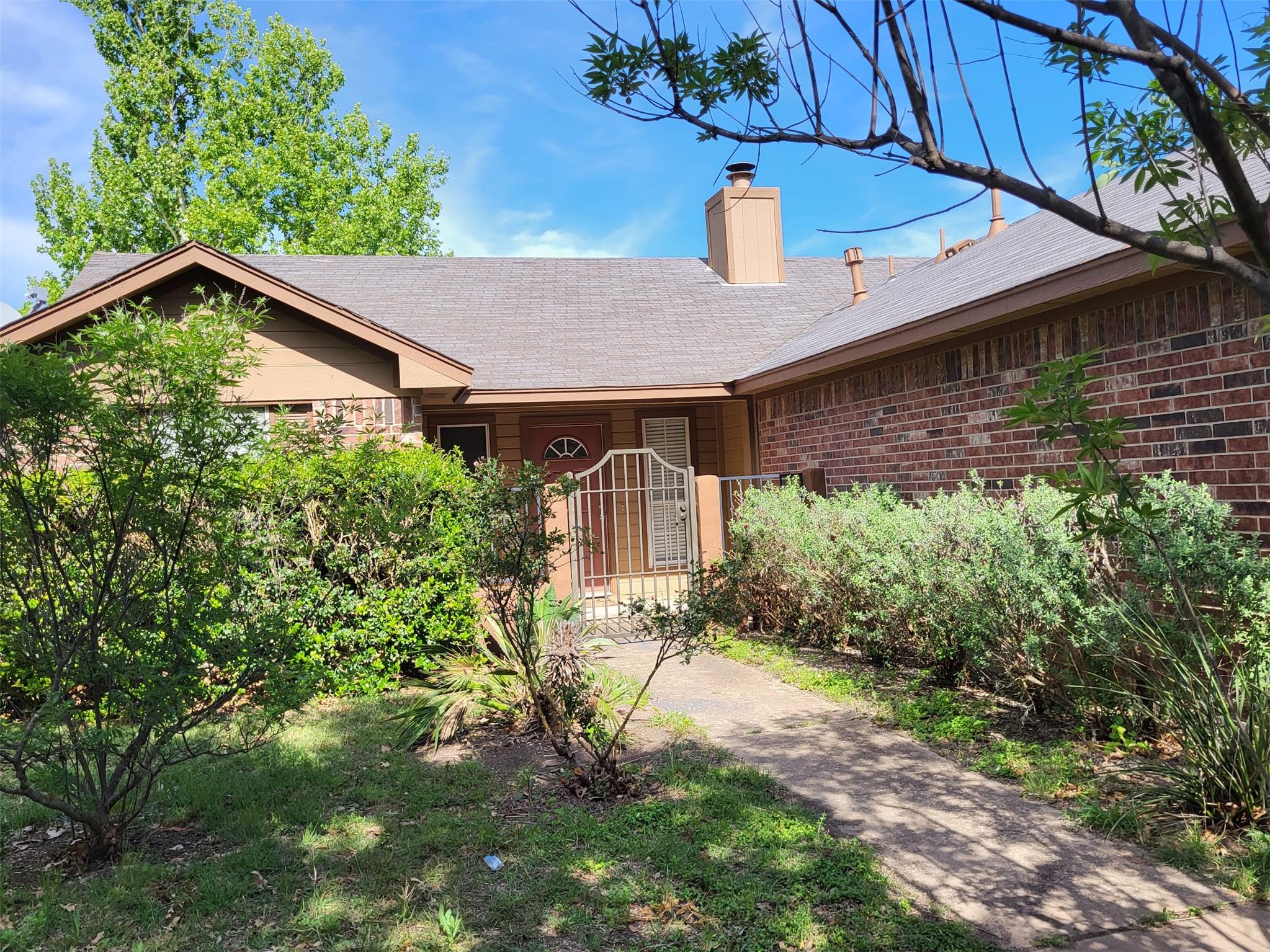 Single Family Residence