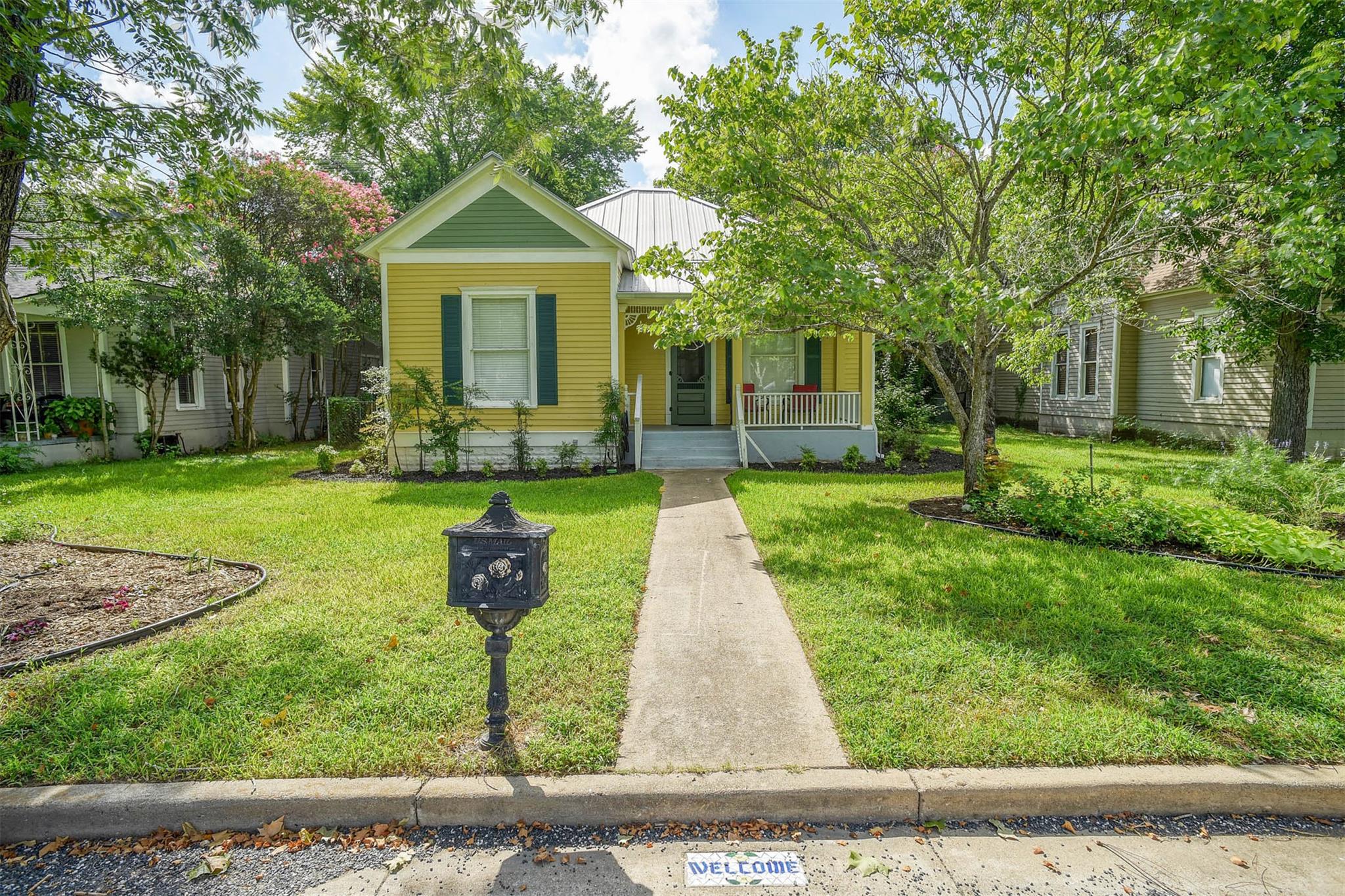 Single Family Residence