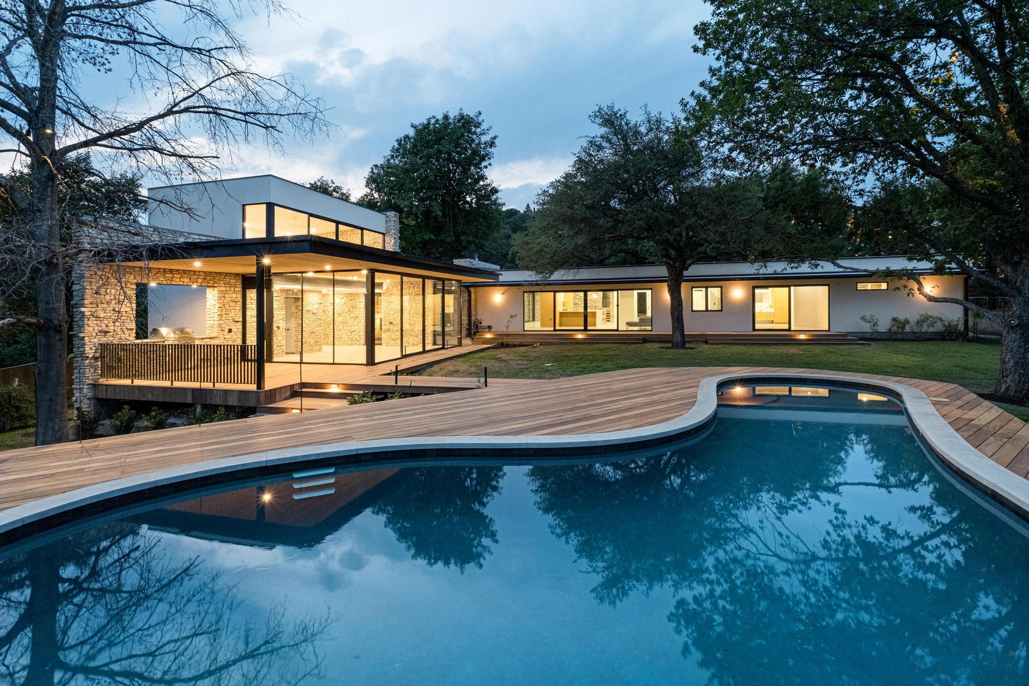 Single Family Residence
