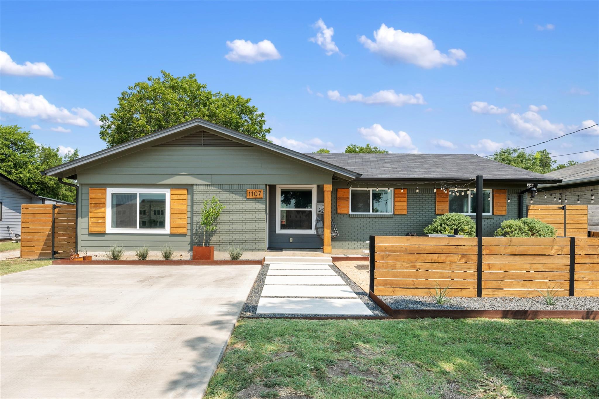 Single Family Residence