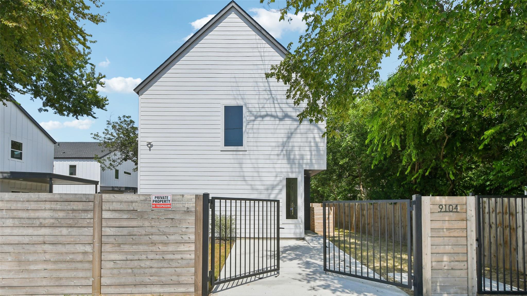 Single Family Residence