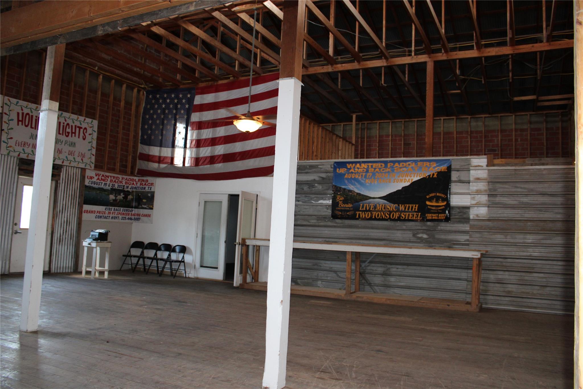 Photo 8
