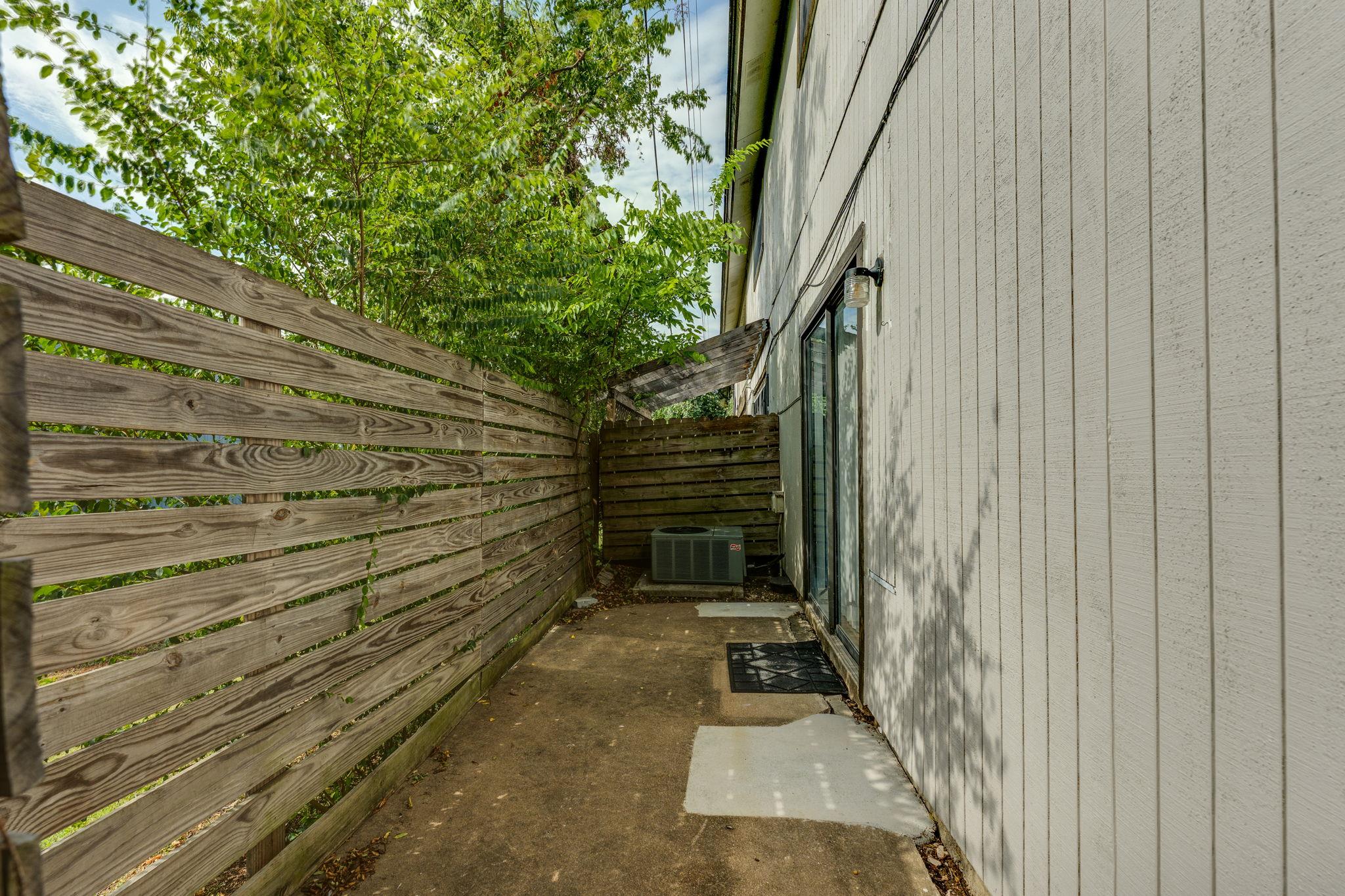Photo 31
