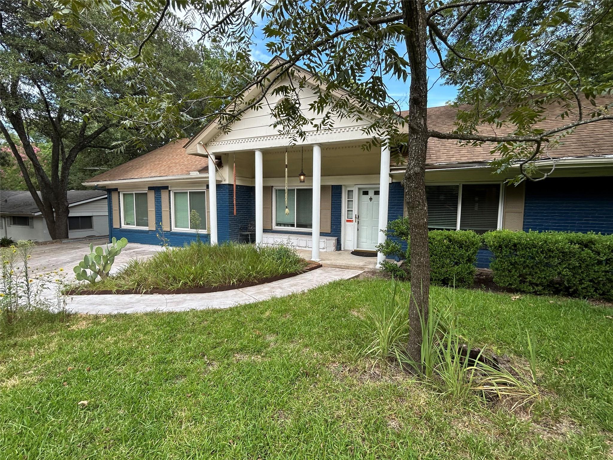Single Family Residence