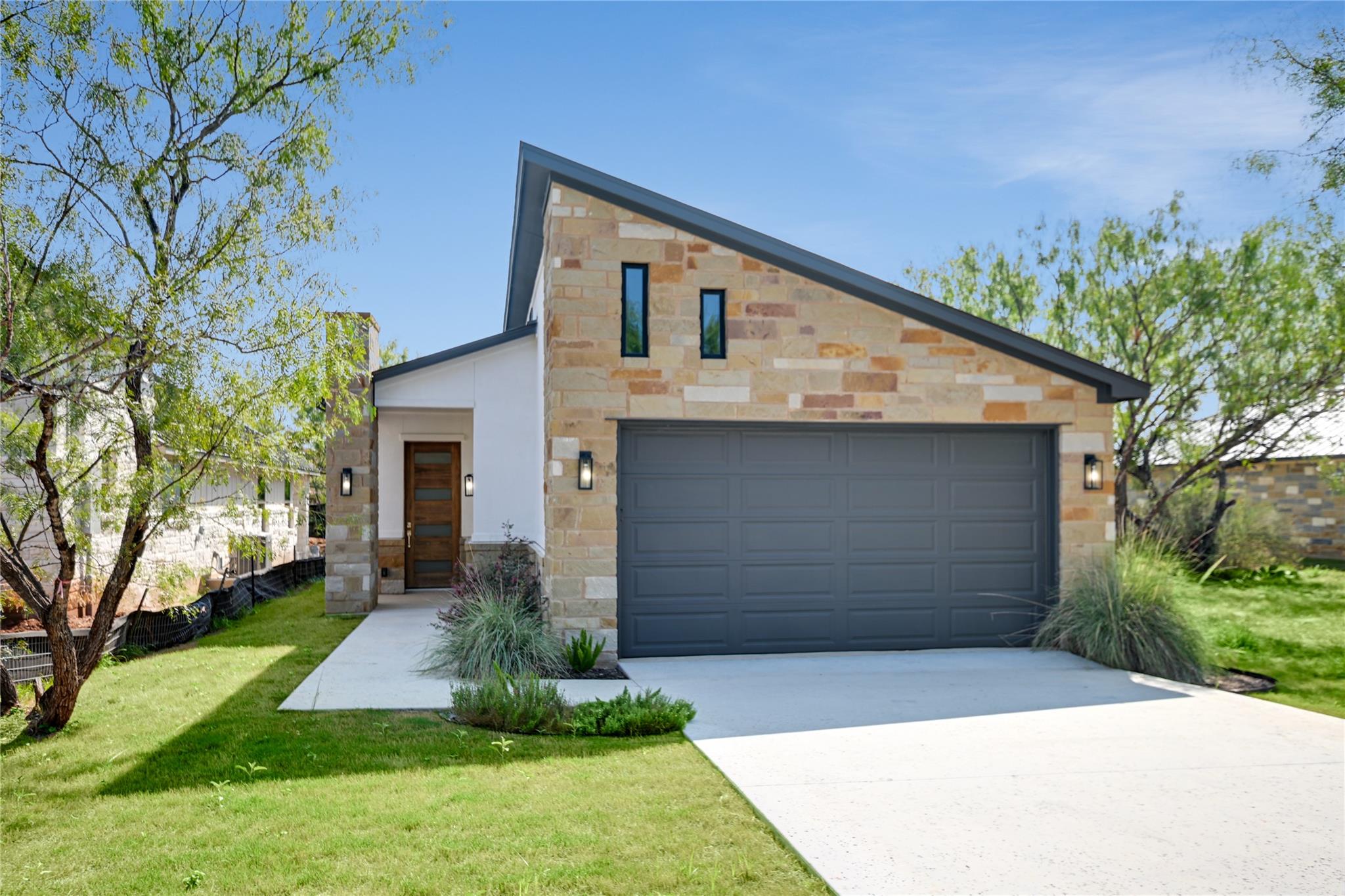 Single Family Residence