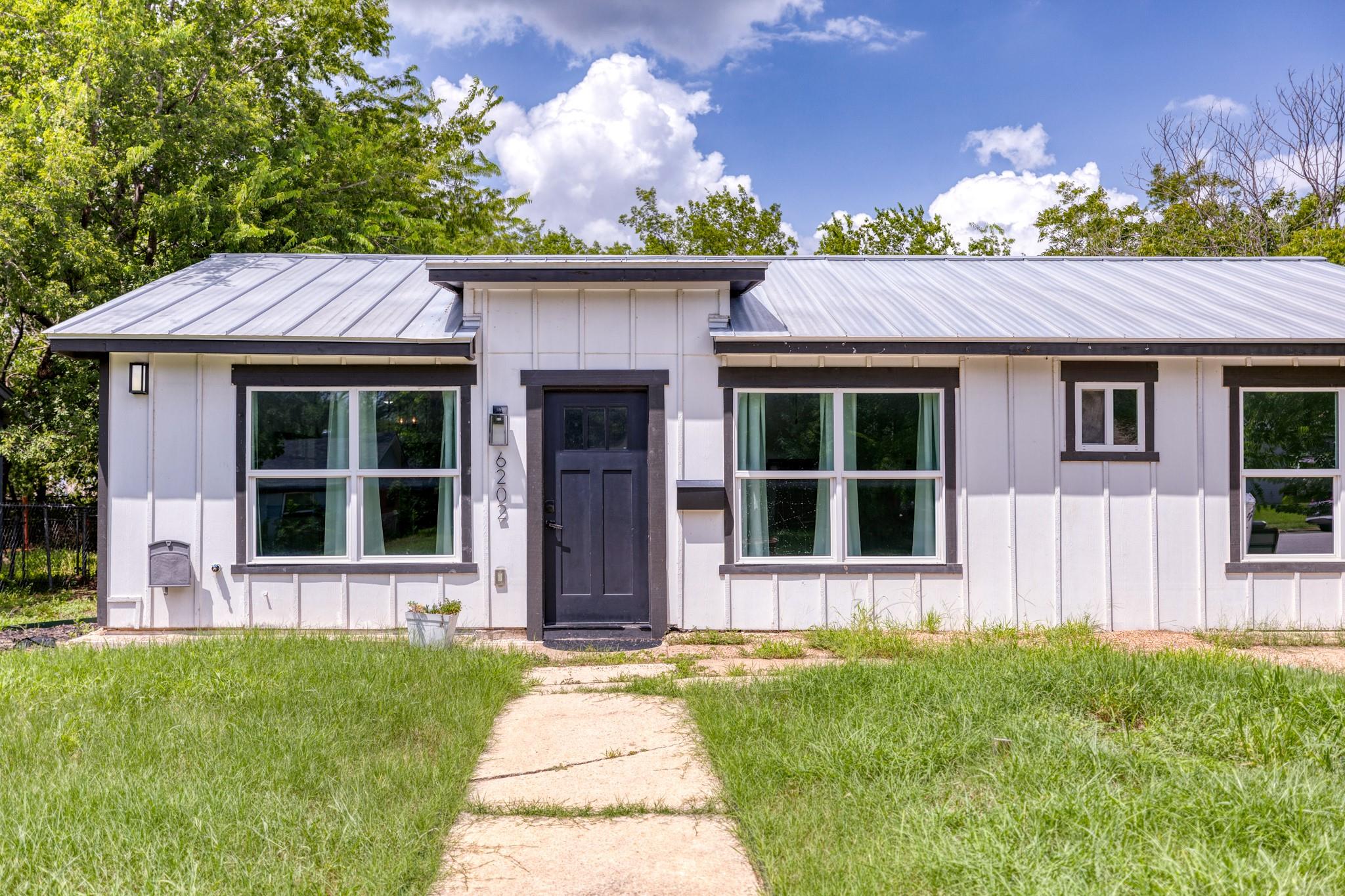 Single Family Residence