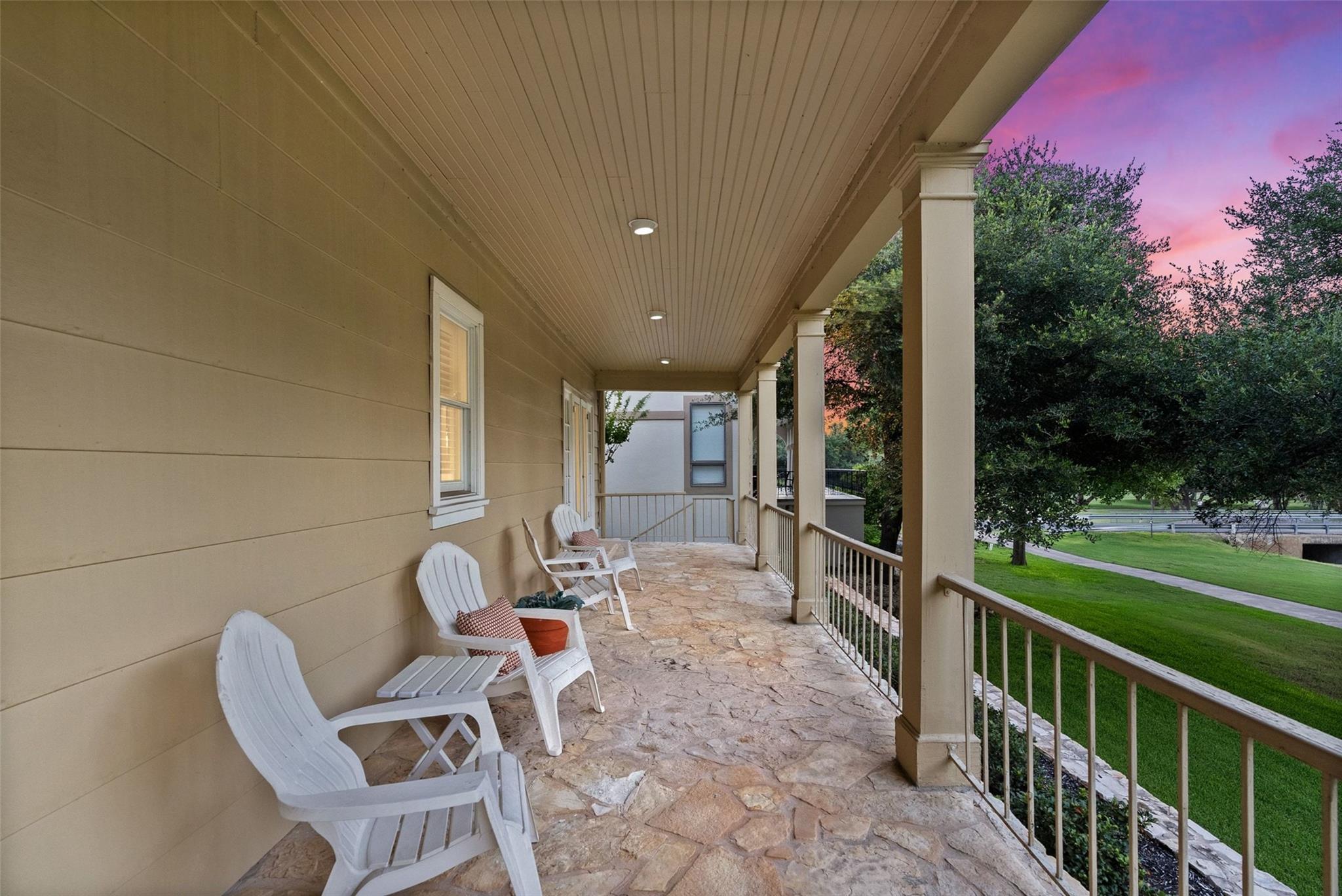 Photo 37
