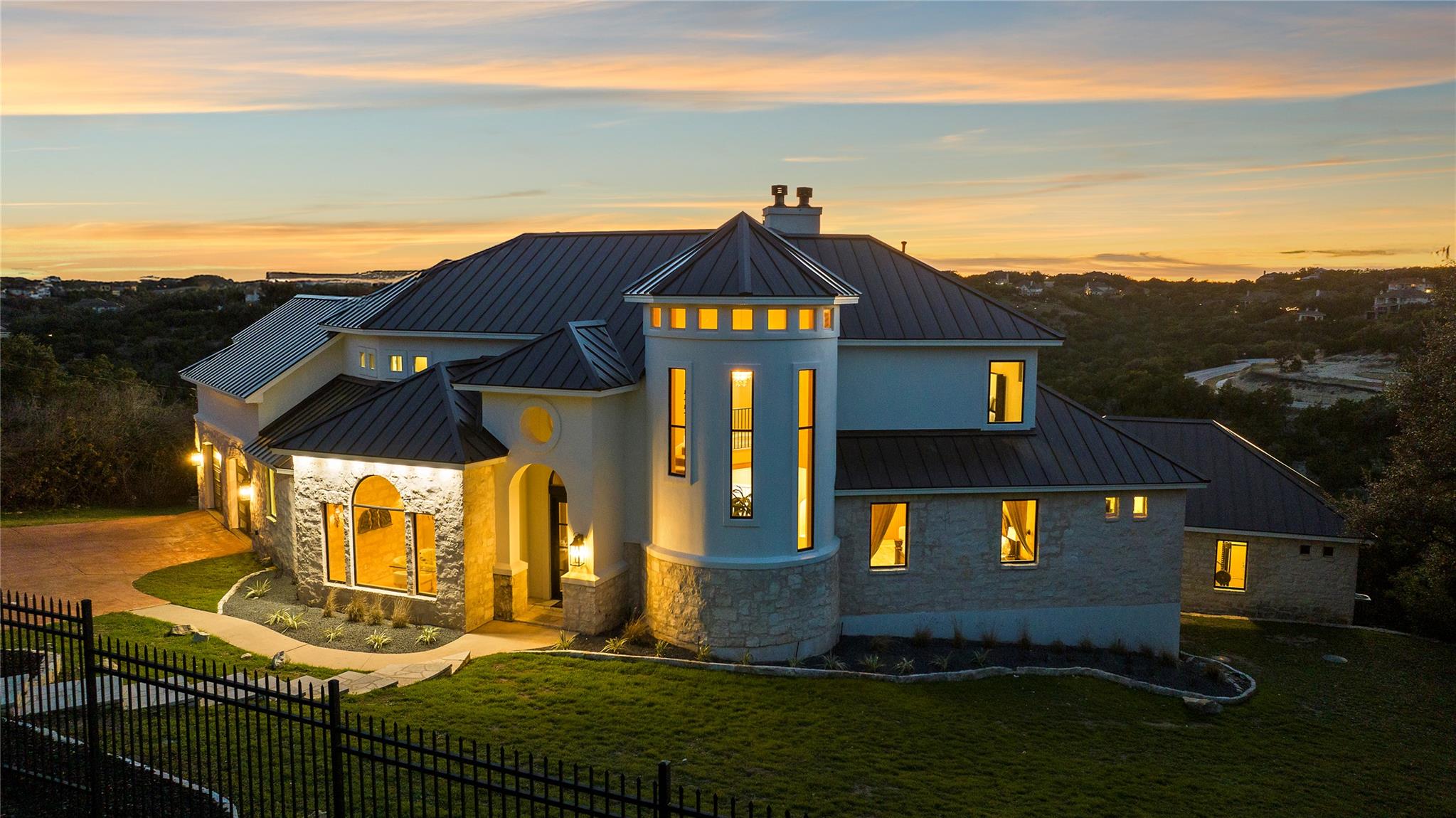 Single Family Residence