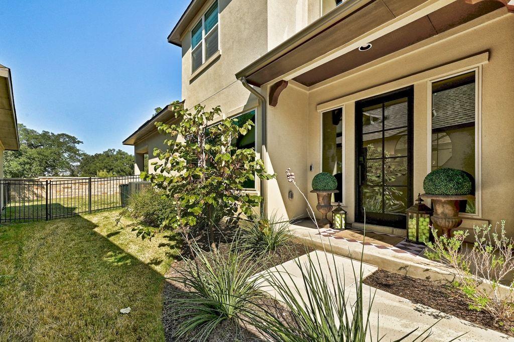 Single Family Residence