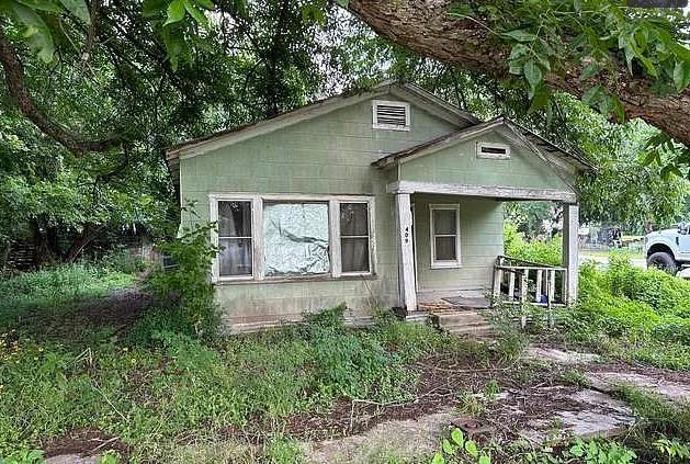 Single Family Residence