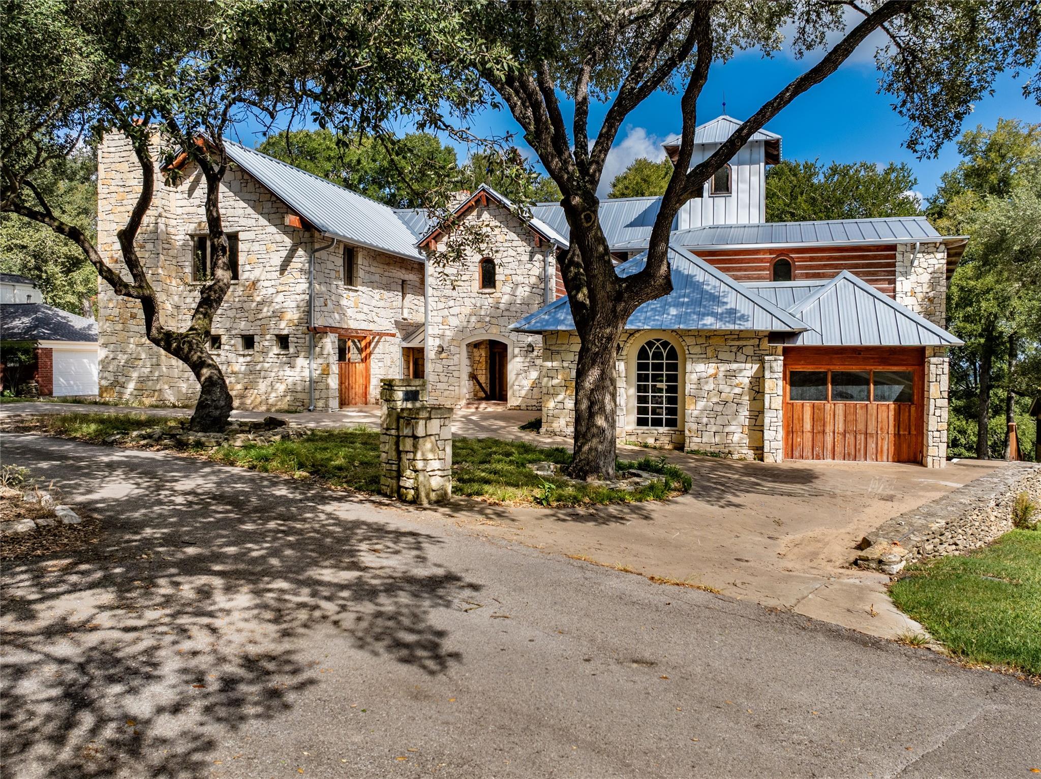 Single Family Residence