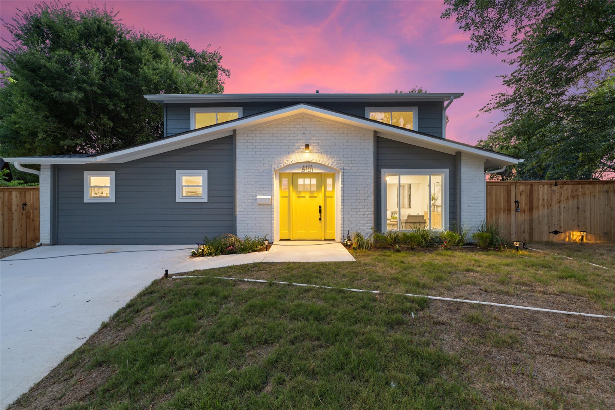 Single Family Residence