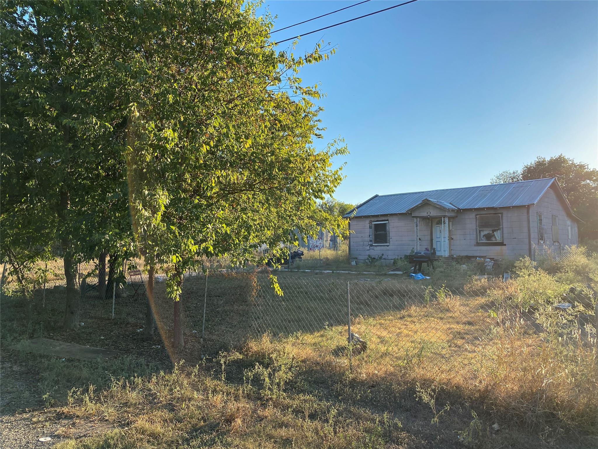 Single Family Residence