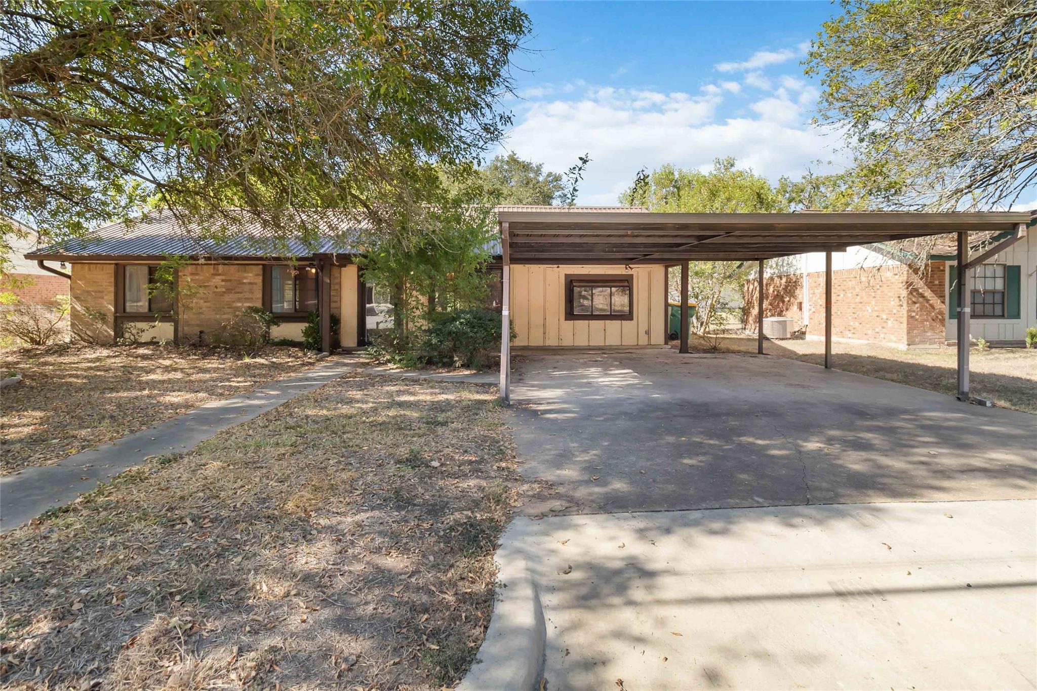 Single Family Residence