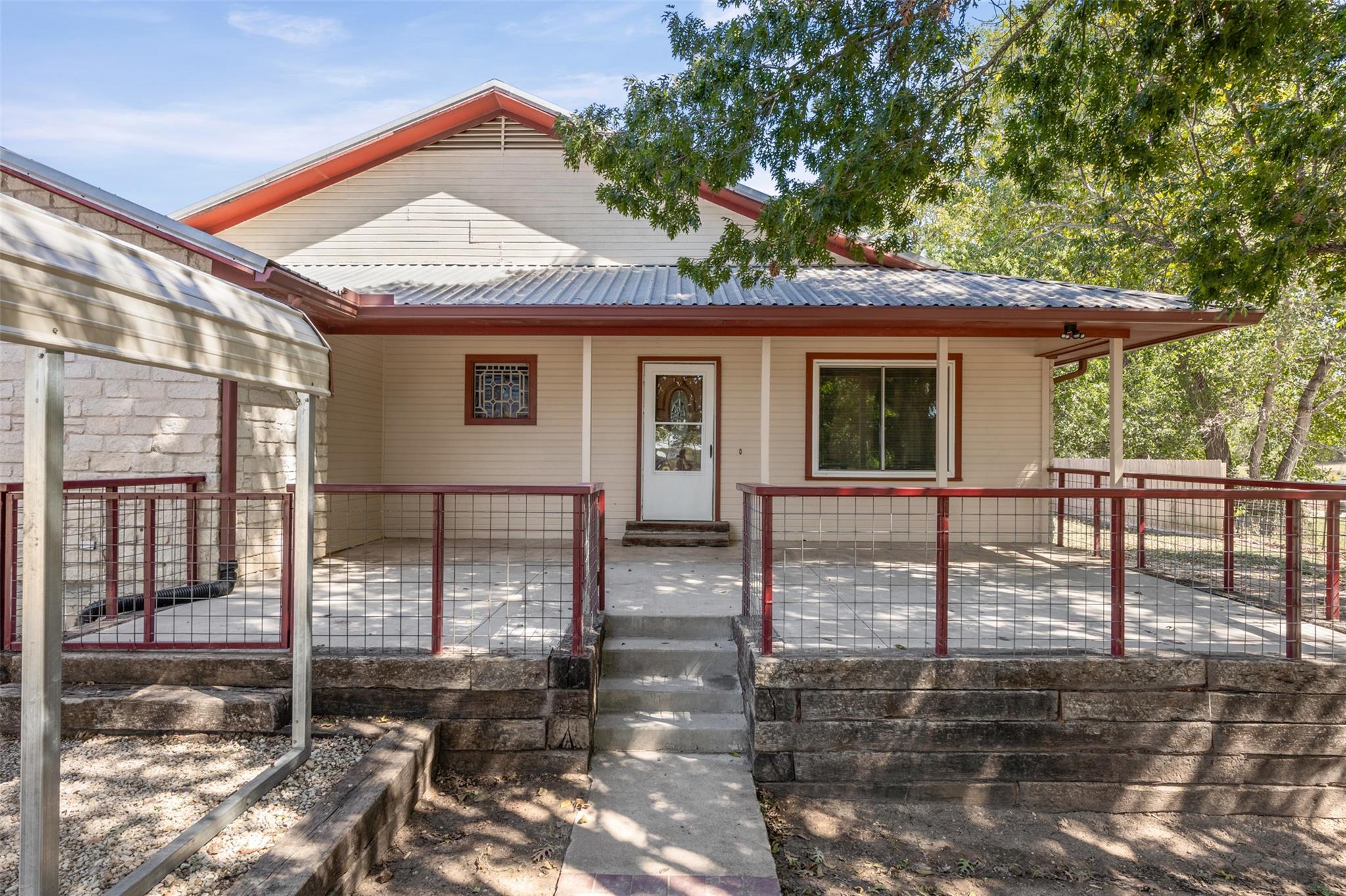 Single Family Residence