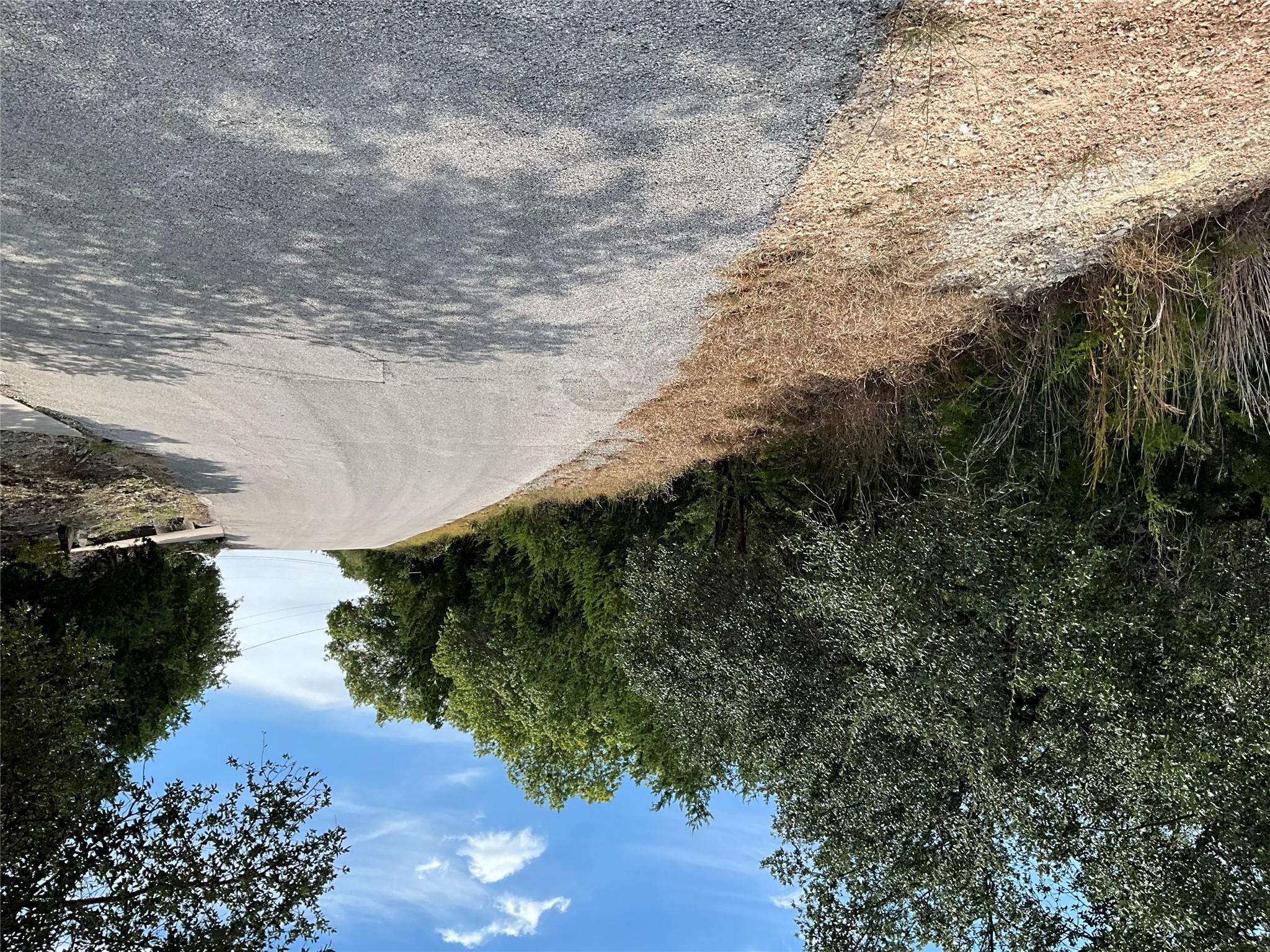 20904 and 20906 Tomahawk