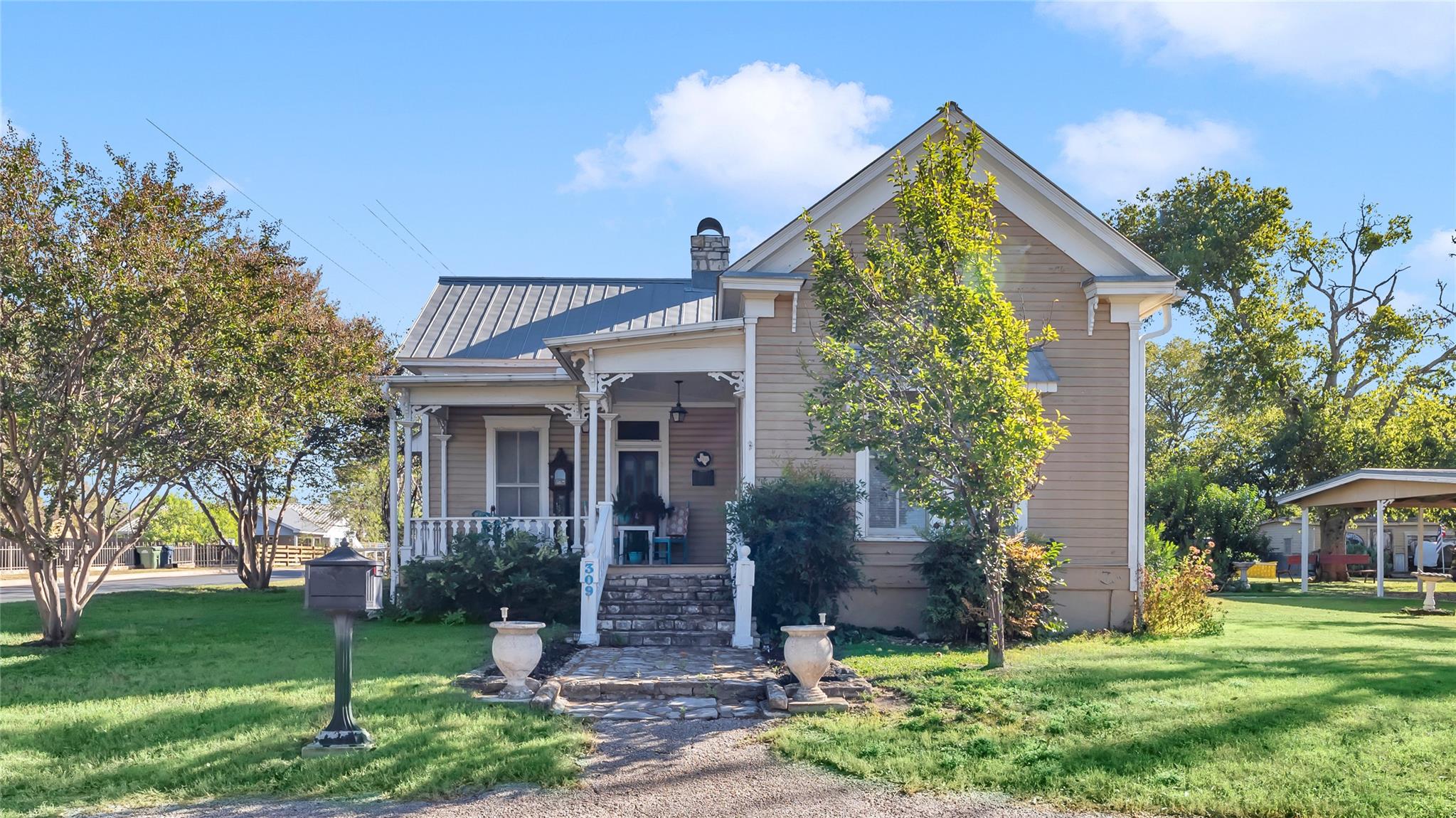 Single Family Residence