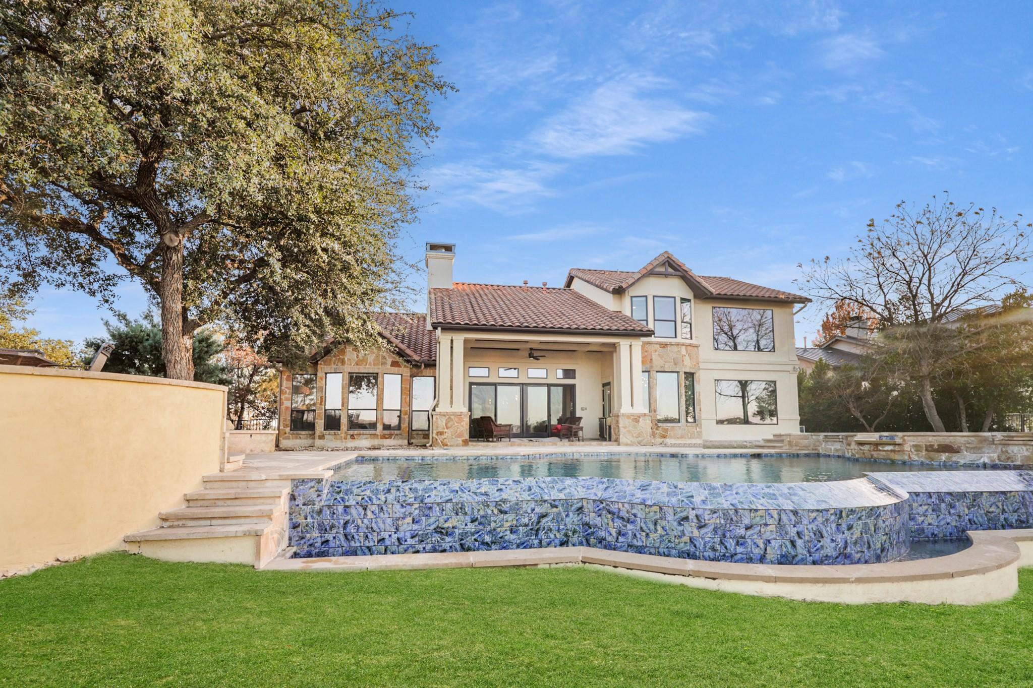Single Family Residence