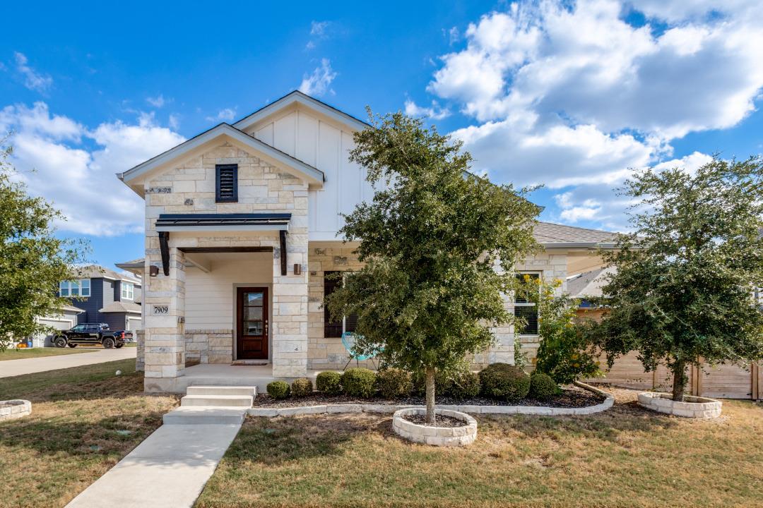 Single Family Residence