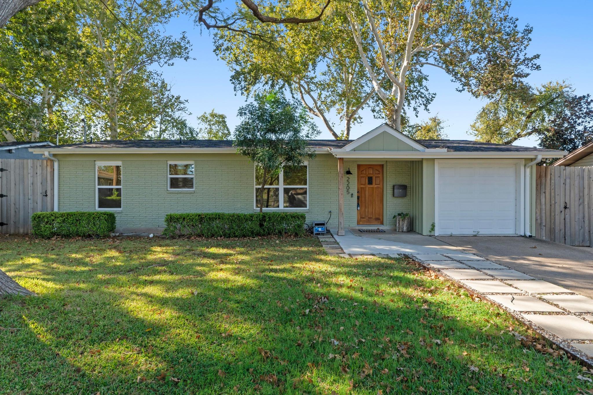Single Family Residence