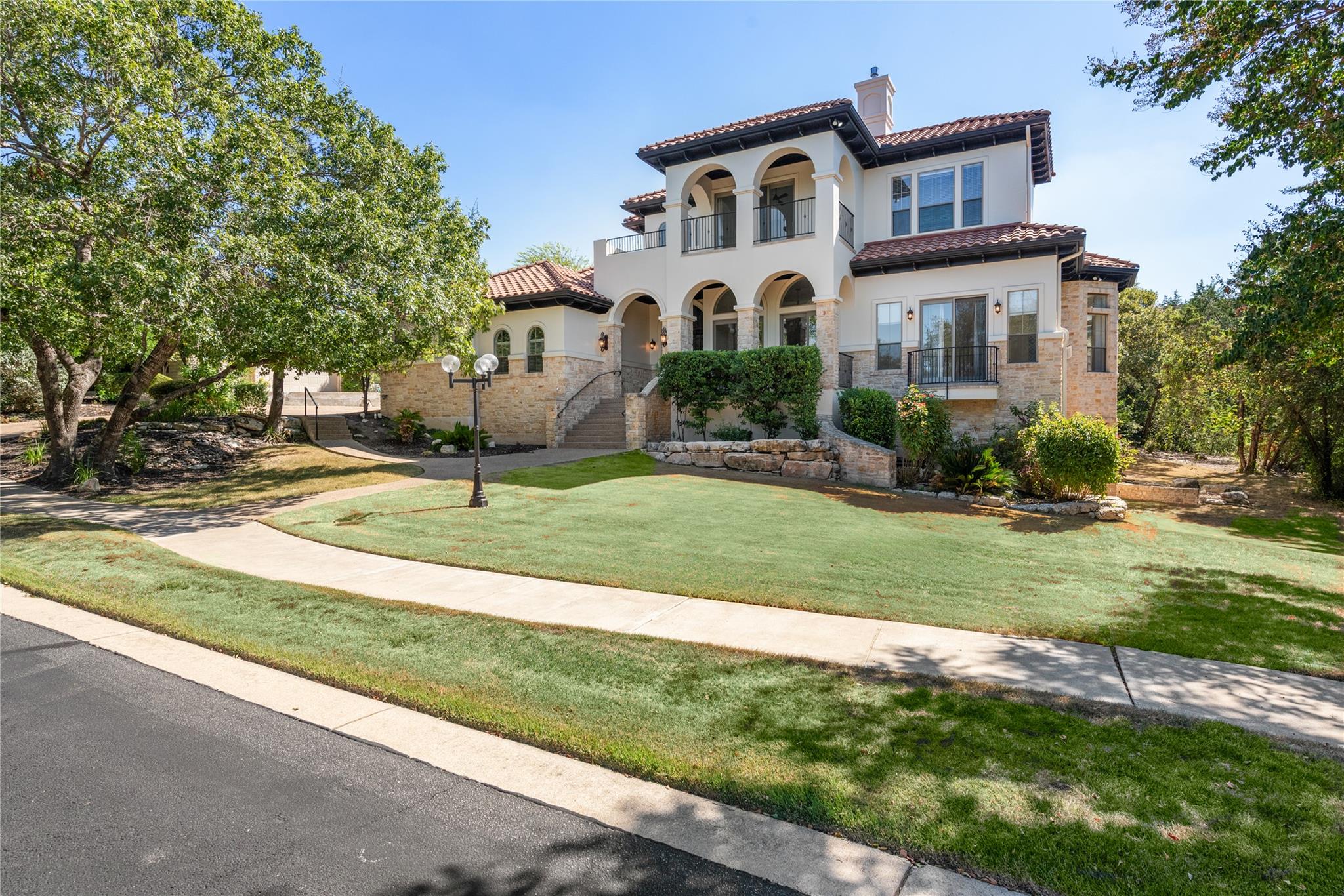 Single Family Residence